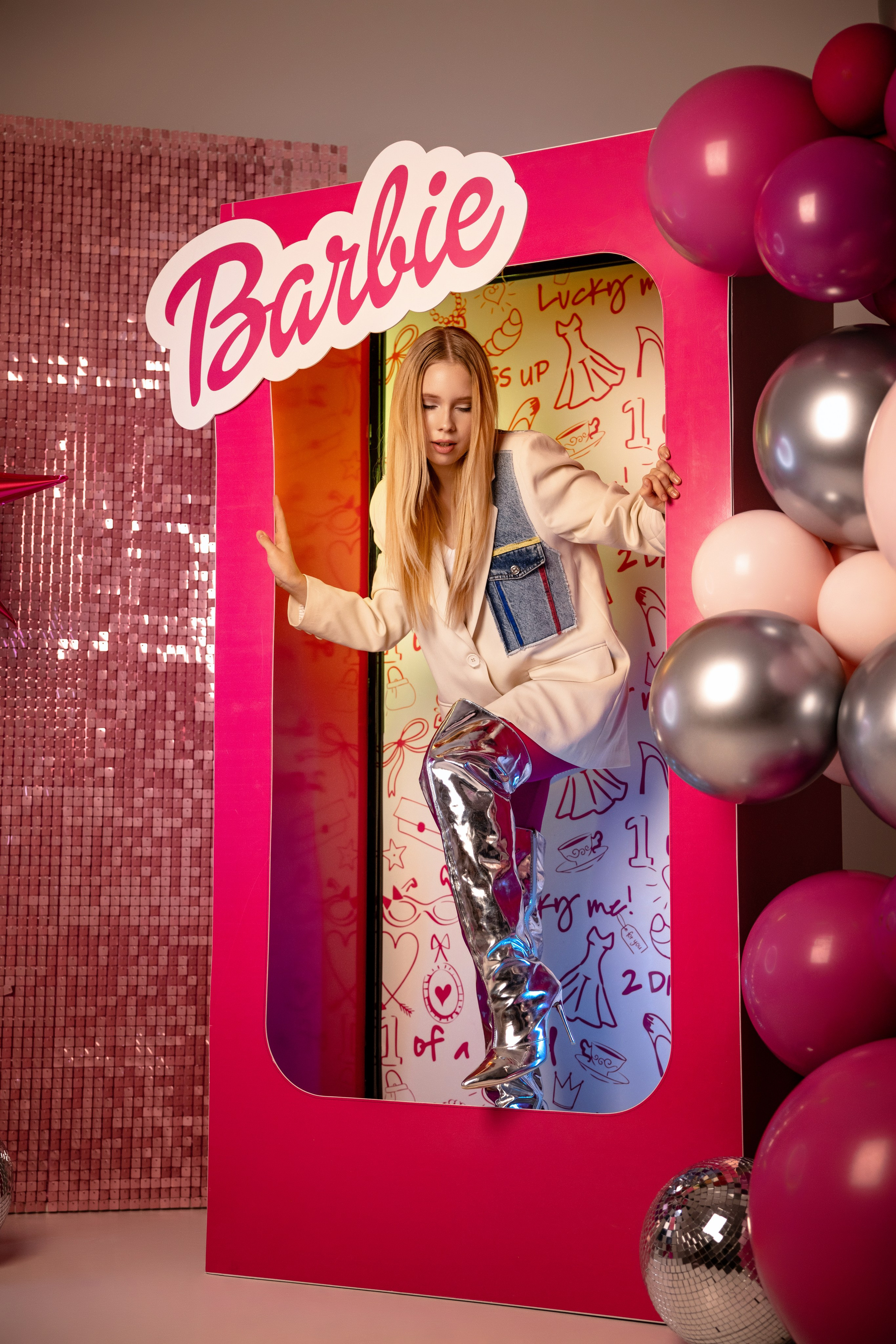 Барби. Декоратор Ксения Сергеева, причёска Ксения Матджанова, визаж Александра Стурова. Татьяна Мирзоян