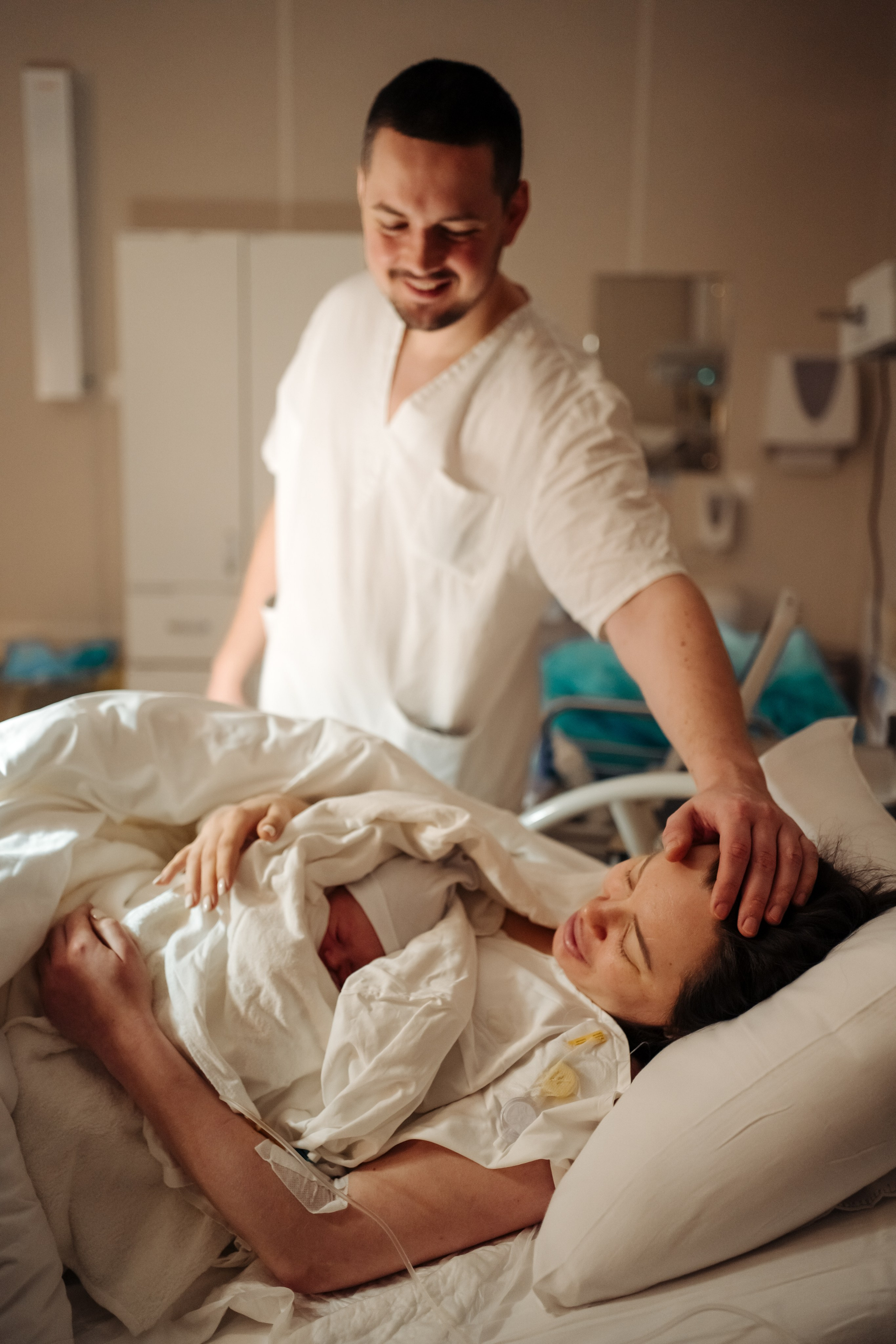 Съемка родов цвет. Фотограф и видеограф на роды в Москве Подшивалова Полина