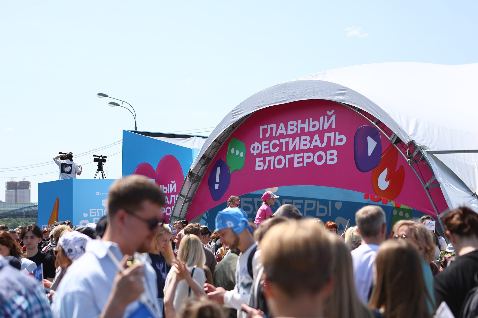 VK блоггеры России. Репортажный фотограф в Москве — Дмитрий Тарасов | Съёмка мероприятий, концертов, корпоративов