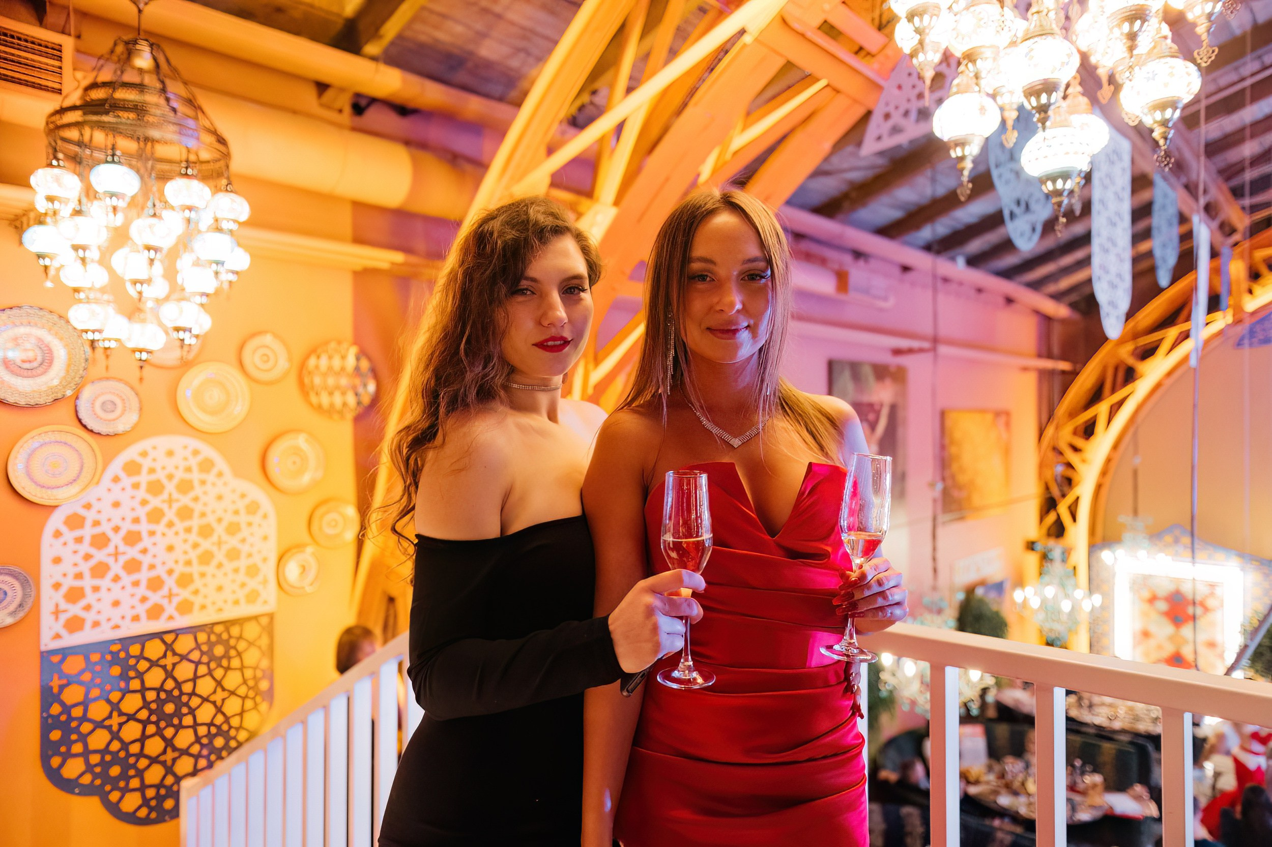 Новогодняя ночь 2024 в ресторане Чайхона ВО. Коммерческий фотограф в Санкт-Петербурге Анна Кобзарь