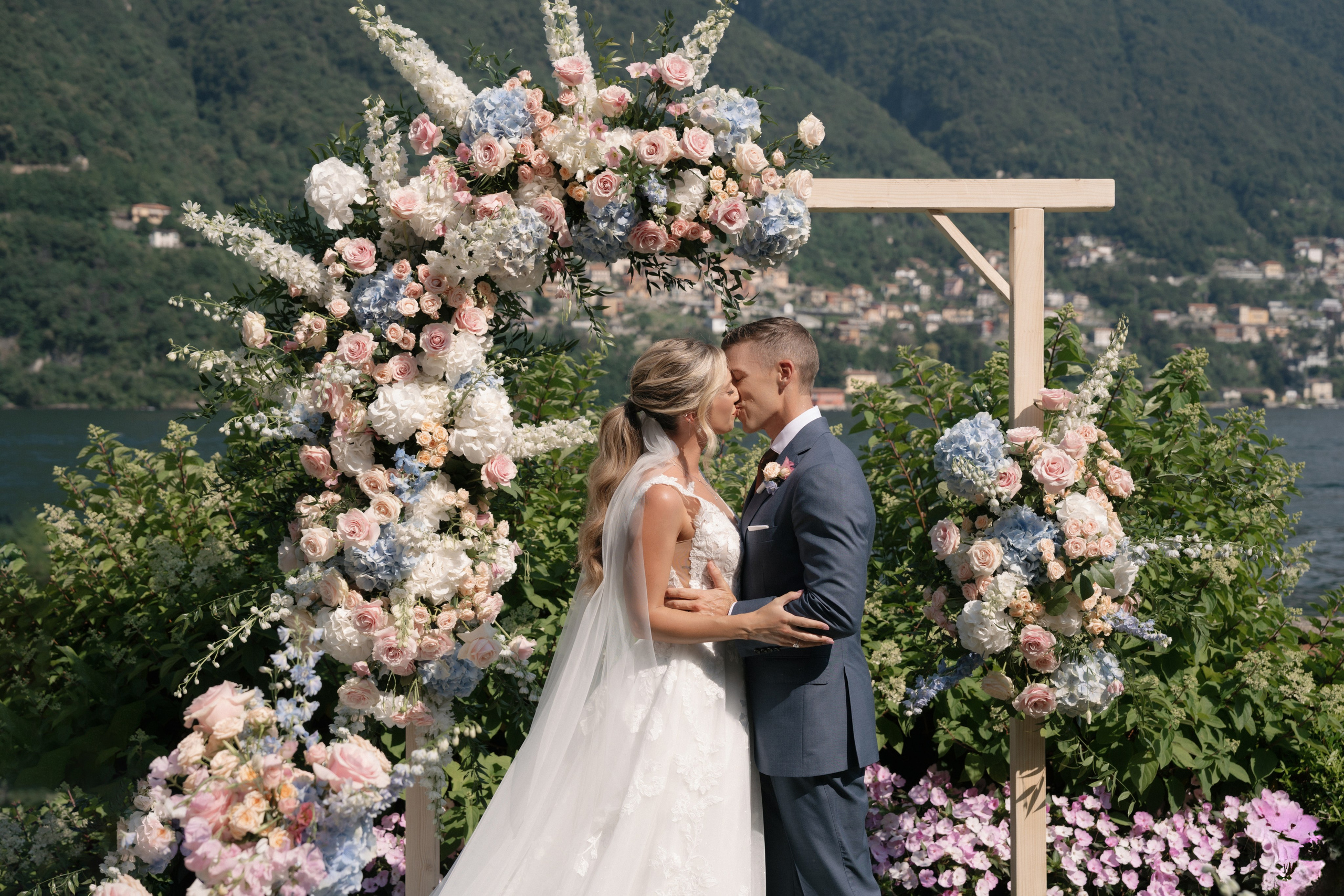 Villa Regina Teodolinda Wedding Day. Valeria Coconova Photographer Italy Como Milan
