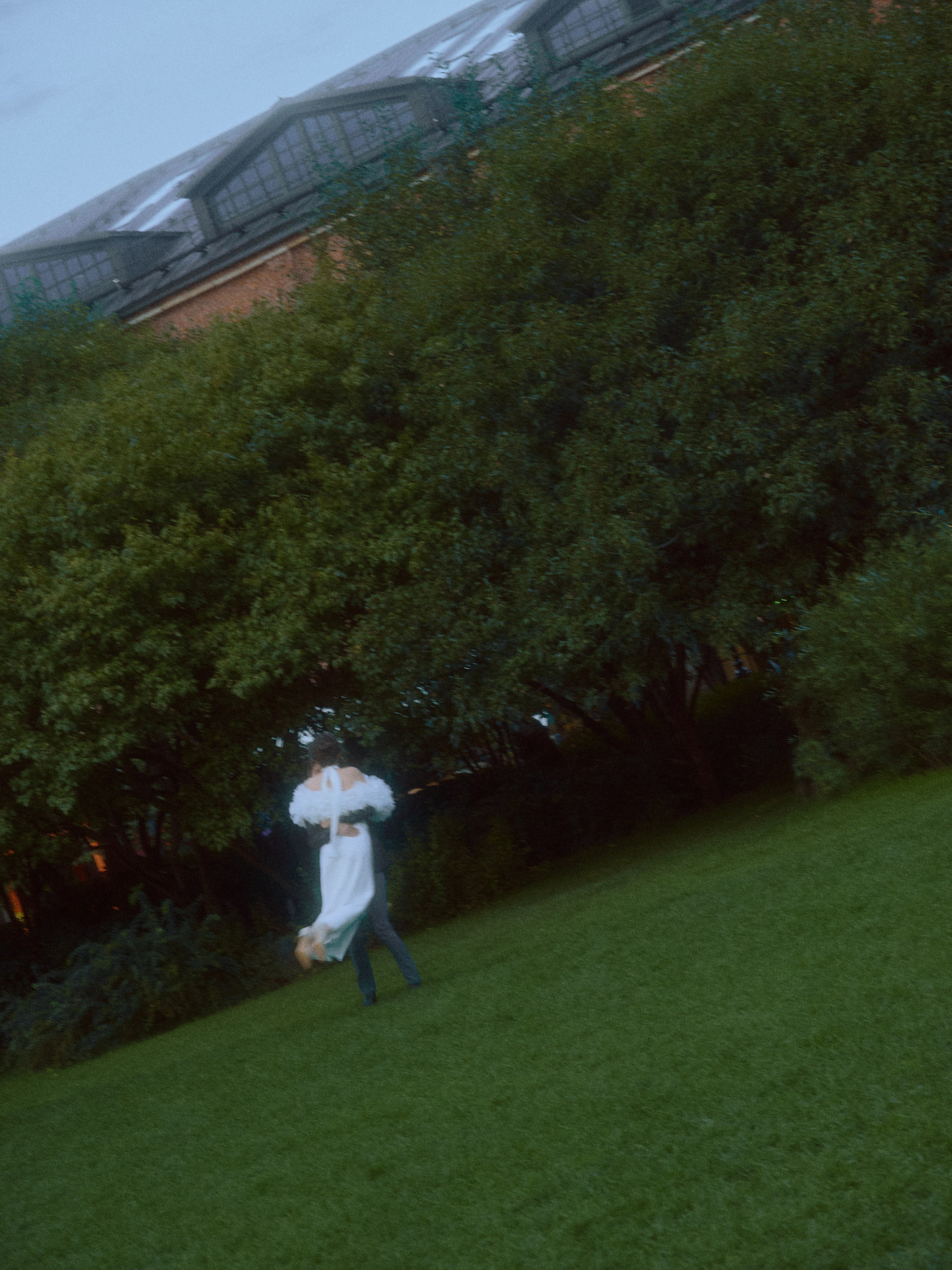 Let me fall in love with you. Vokueva's-footage