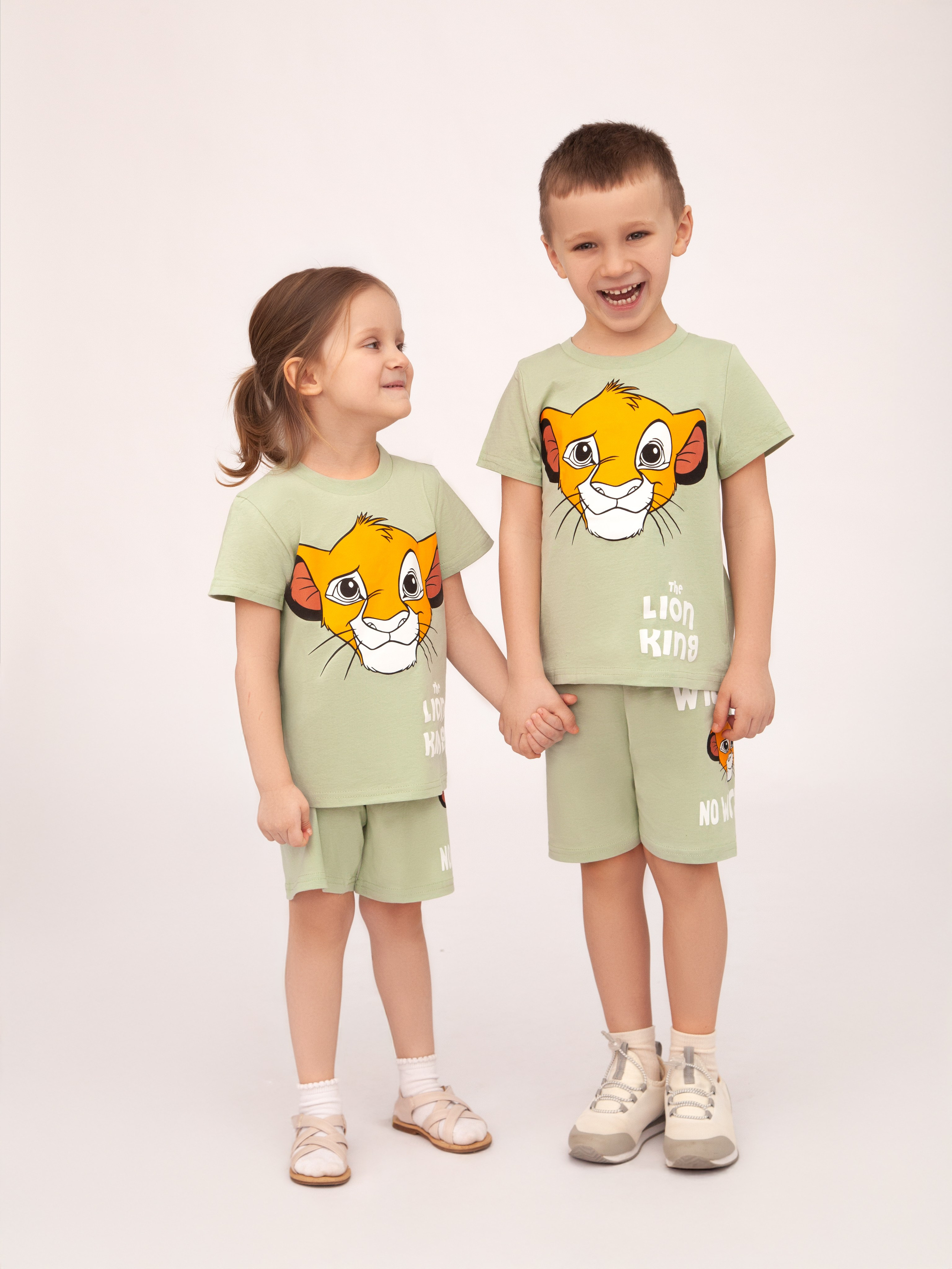 ДЕТСКАЯ ОДЕЖДА. Предметная фотосъемка в Санкт-Петербурге