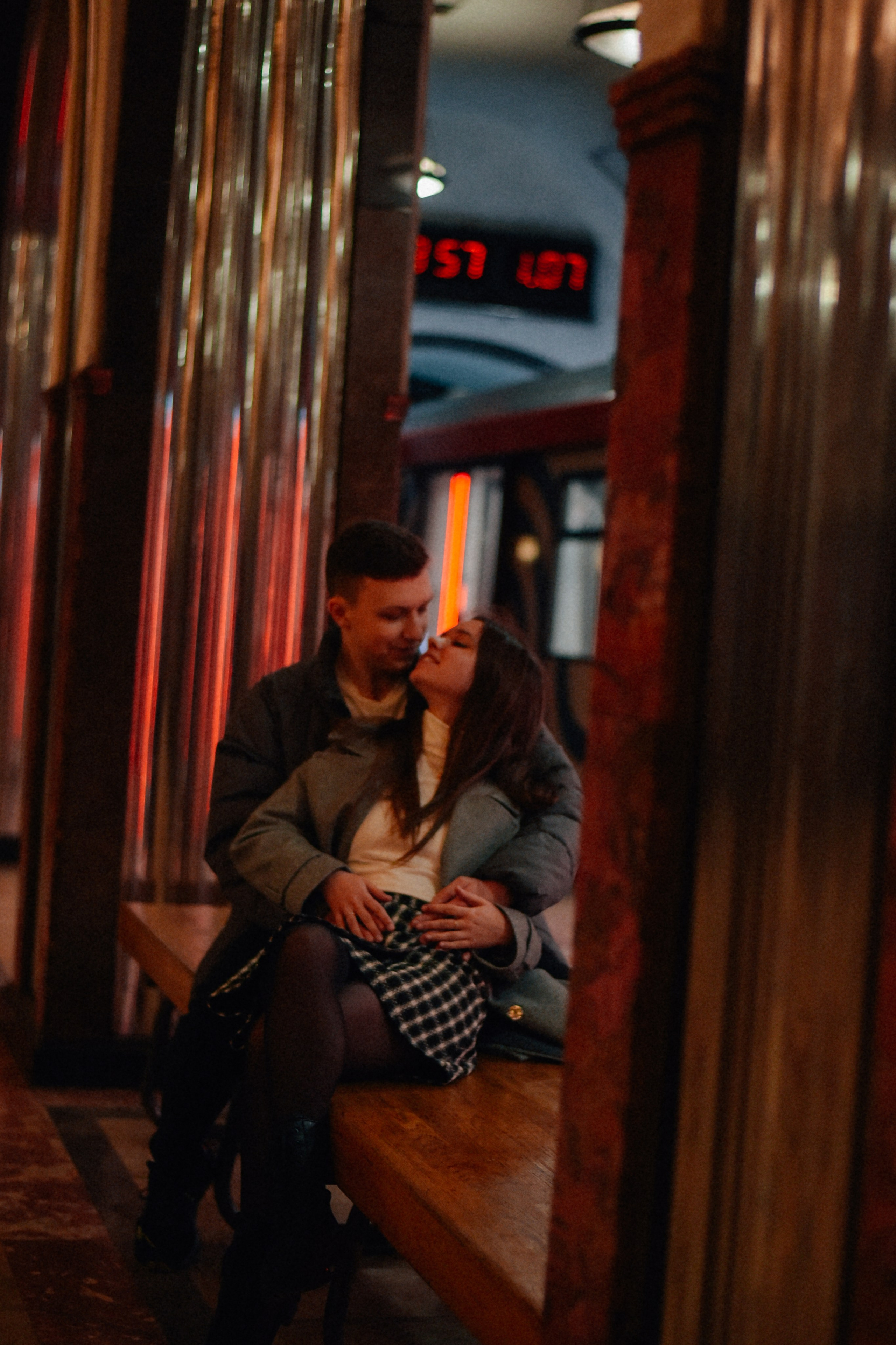 Пустое метро. Фотограф Лола Волна, город Москва