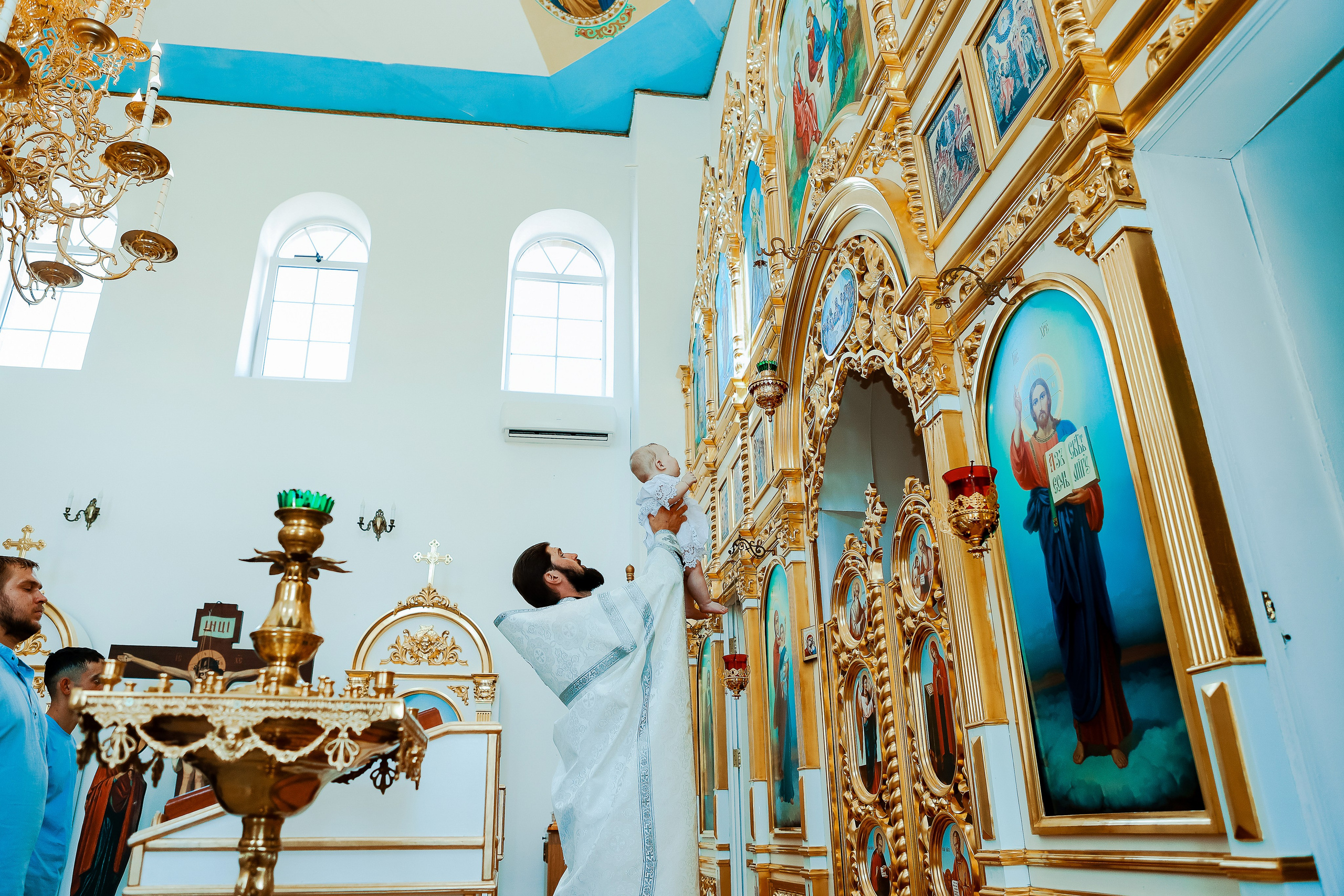 Таинство Крещения Отца и Дочери. Свадебный фотограф Евгения Фролова г. Каменск-Шахтинский, Донецк, Ростов