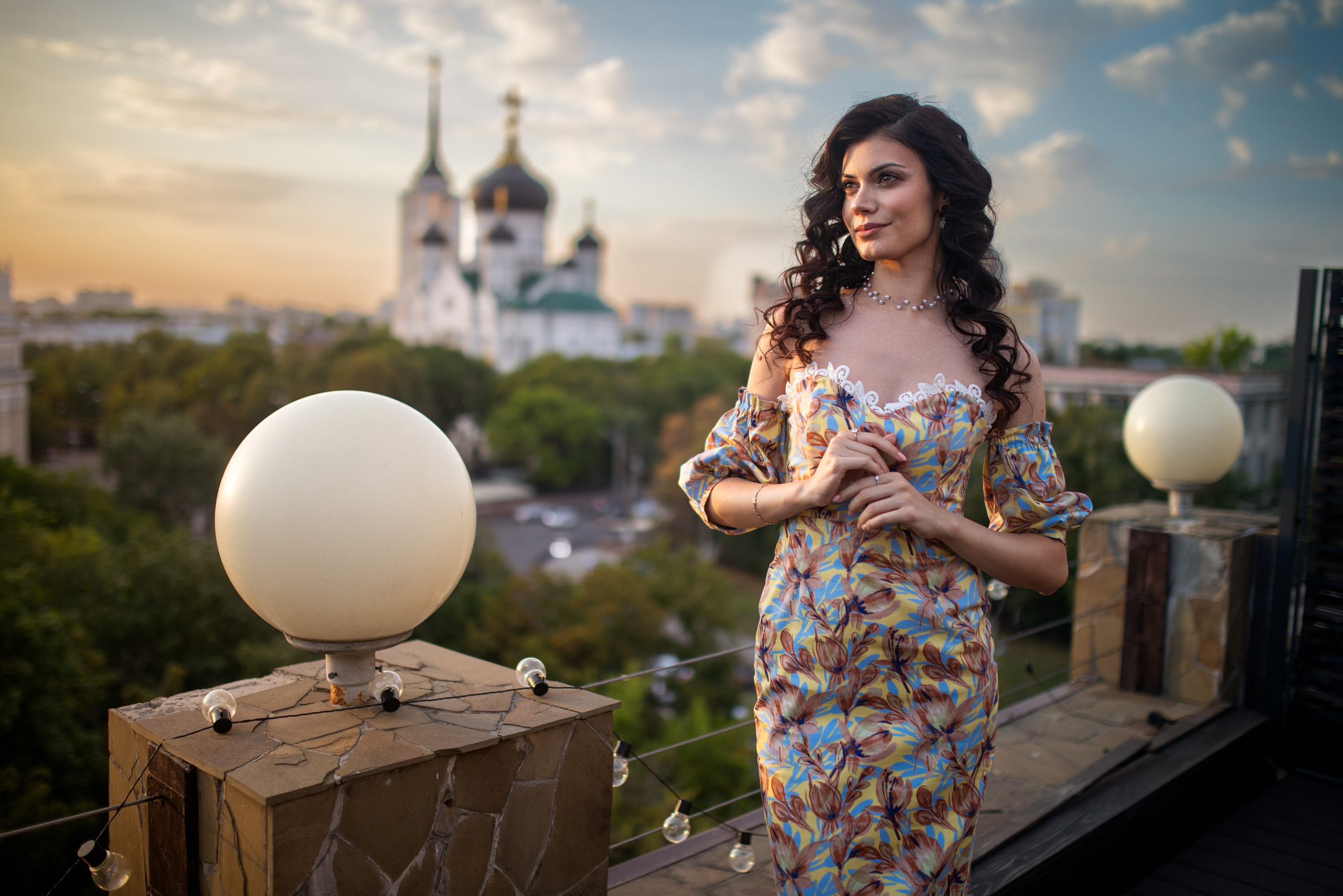 Фотосет с Эльвирой на крыше здания в формате для «себя»