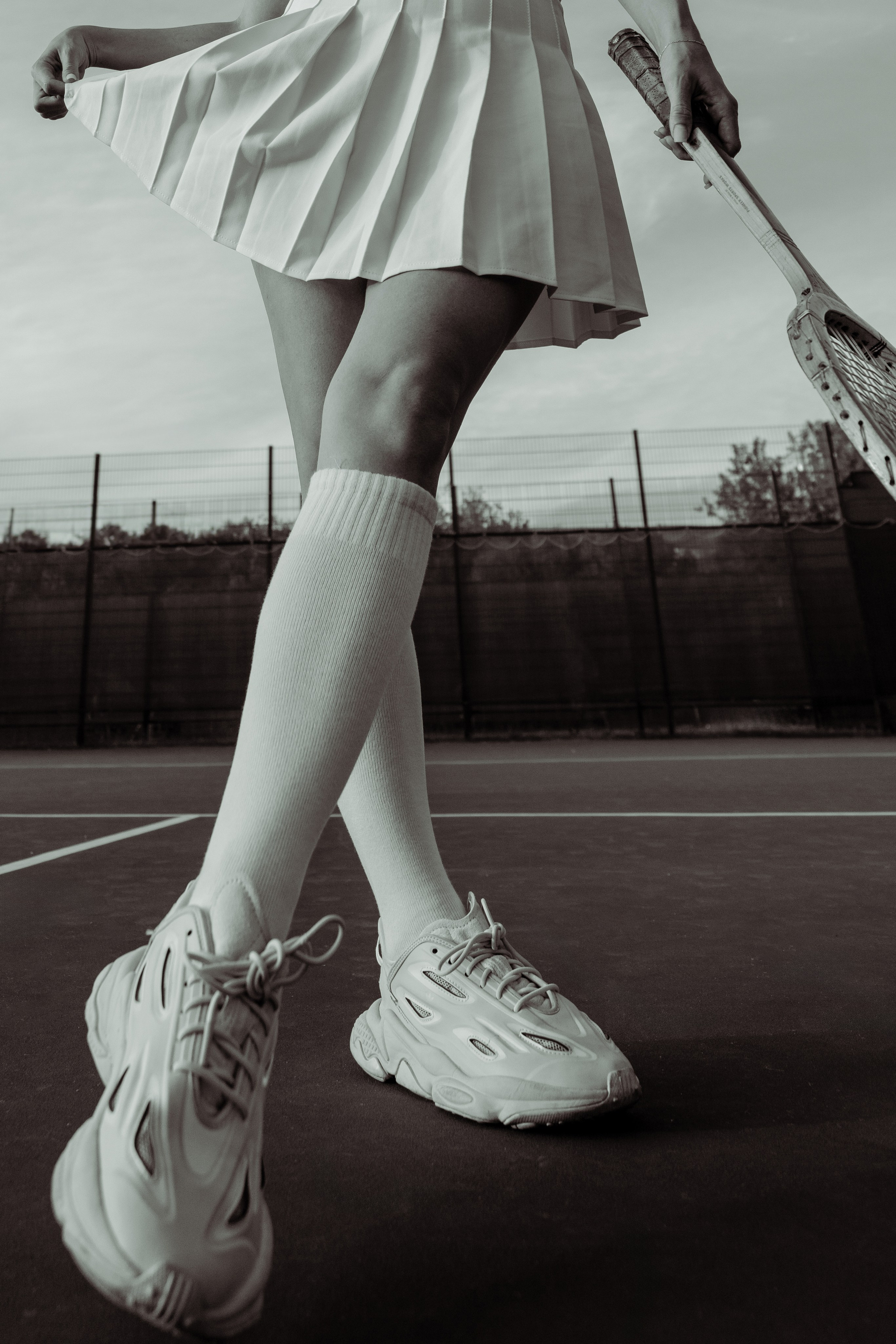 Фотосессия на тенисном корте для девушки. Репортажный фотограф Москва Сергей Дружинин