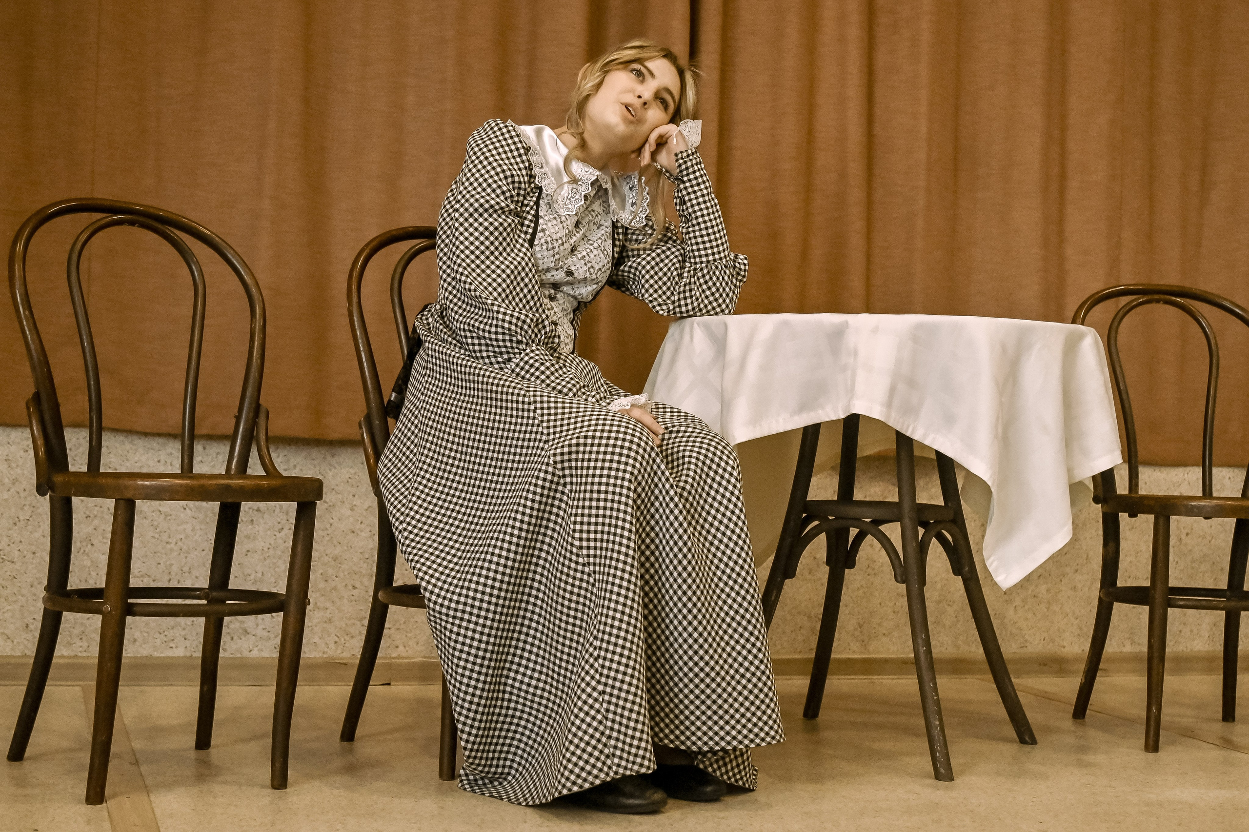 «Женитьба Белугина». Режиссёр Сергей Ермаков. Репортажный профессиональный фотограф-любитель