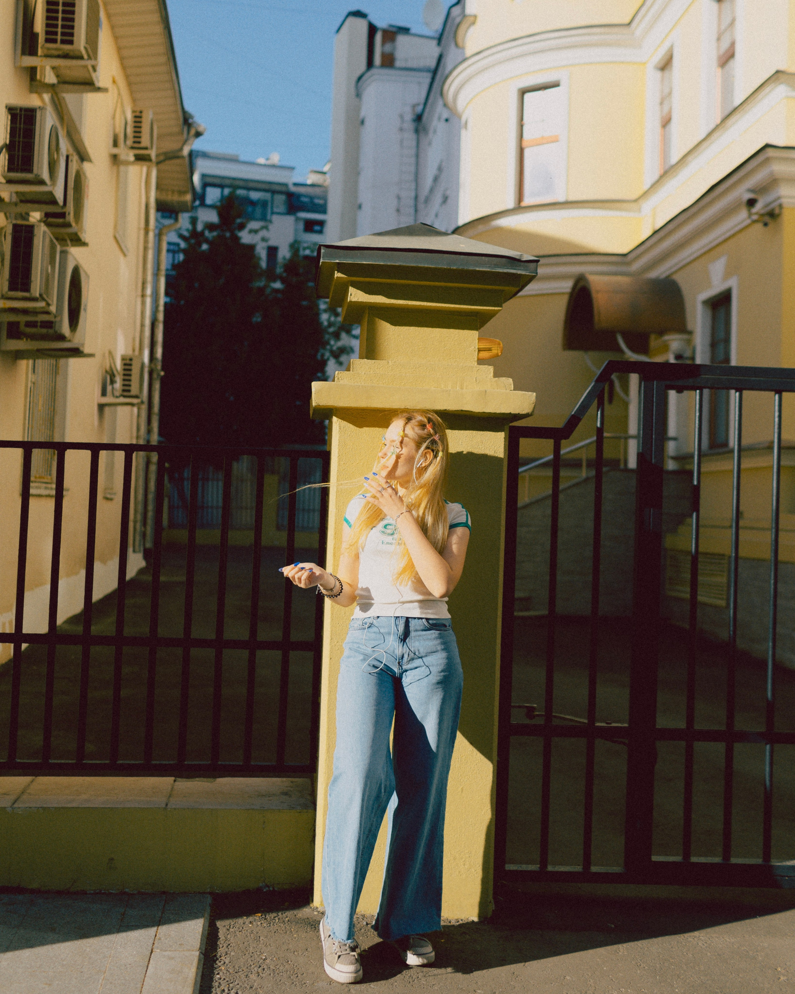 Вайб 2000-х. Женский и лавстори фотограф в Москве Елена Аксютко