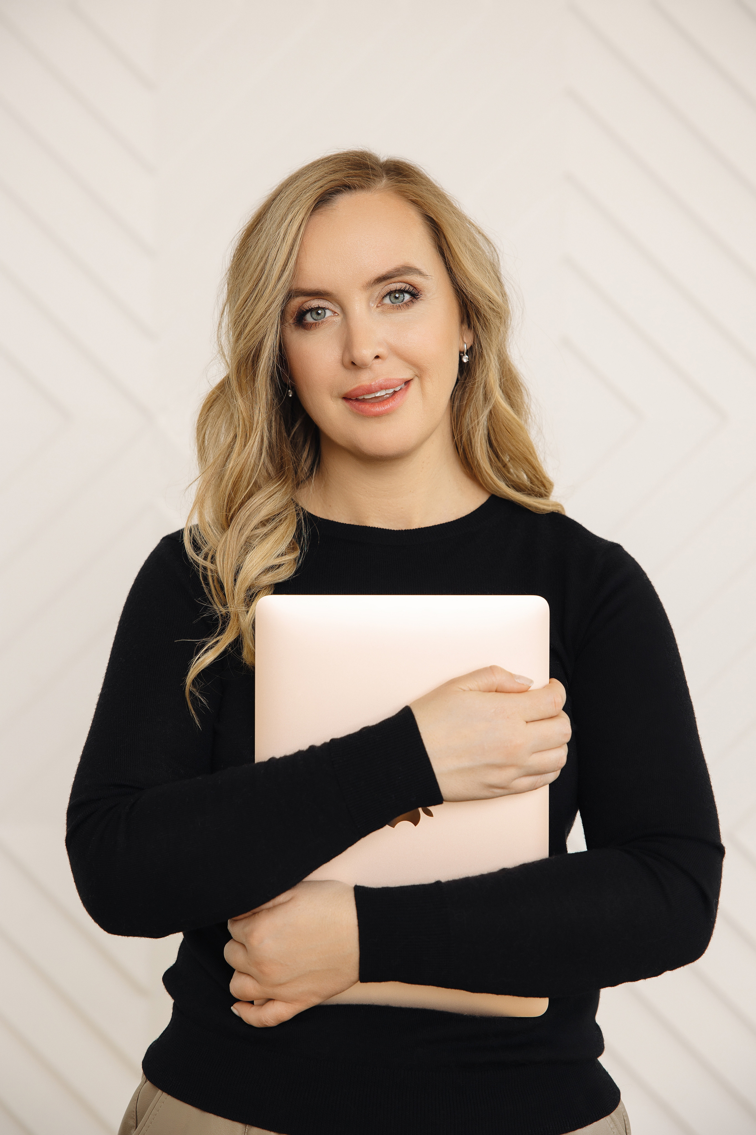 Съёмка фотоконтента для женского клуба в Москве. Контент фотограф в Москве и области Елена Кулакова