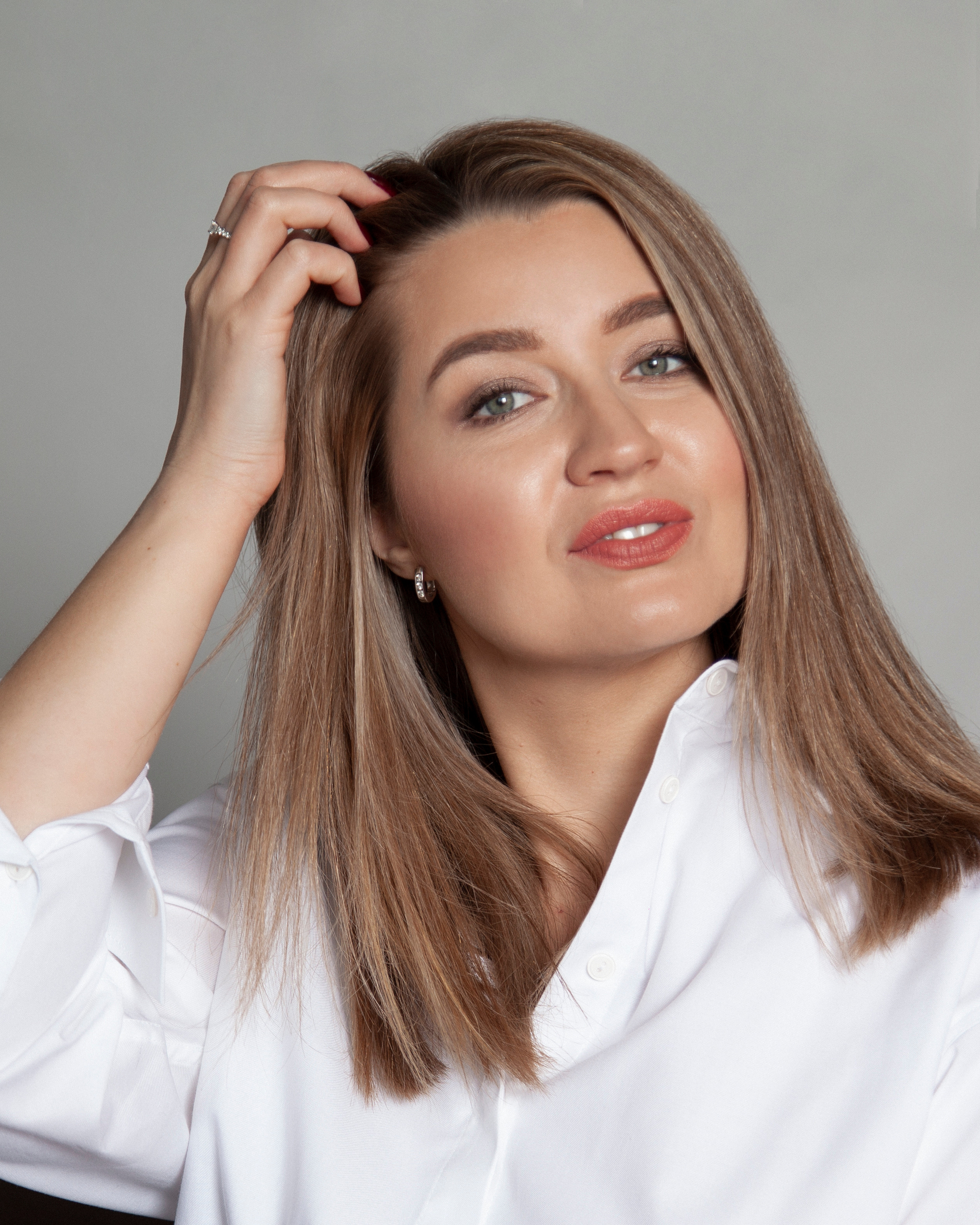 Тематическая фотосессия стилиста в студии. Контент фотограф в Москве и области Елена Кулакова