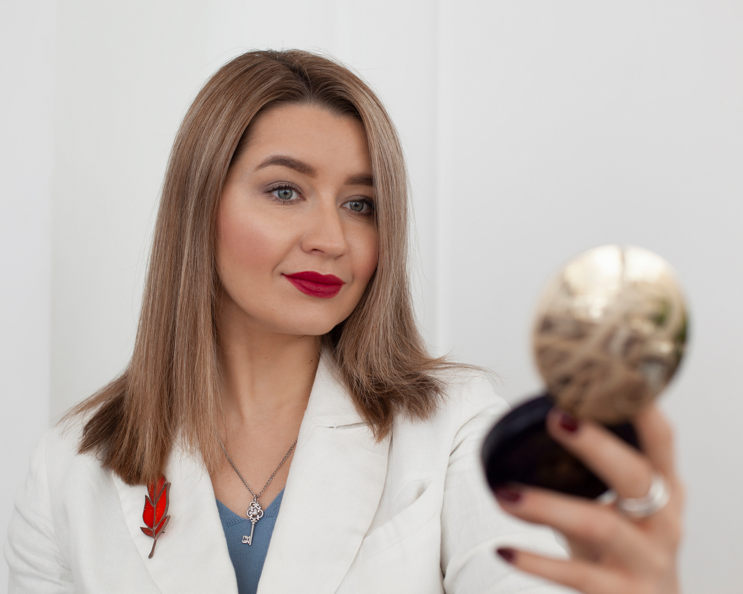 Тематическая фотосессия стилиста в студии. Контент фотограф в Москве и области Елена Кулакова