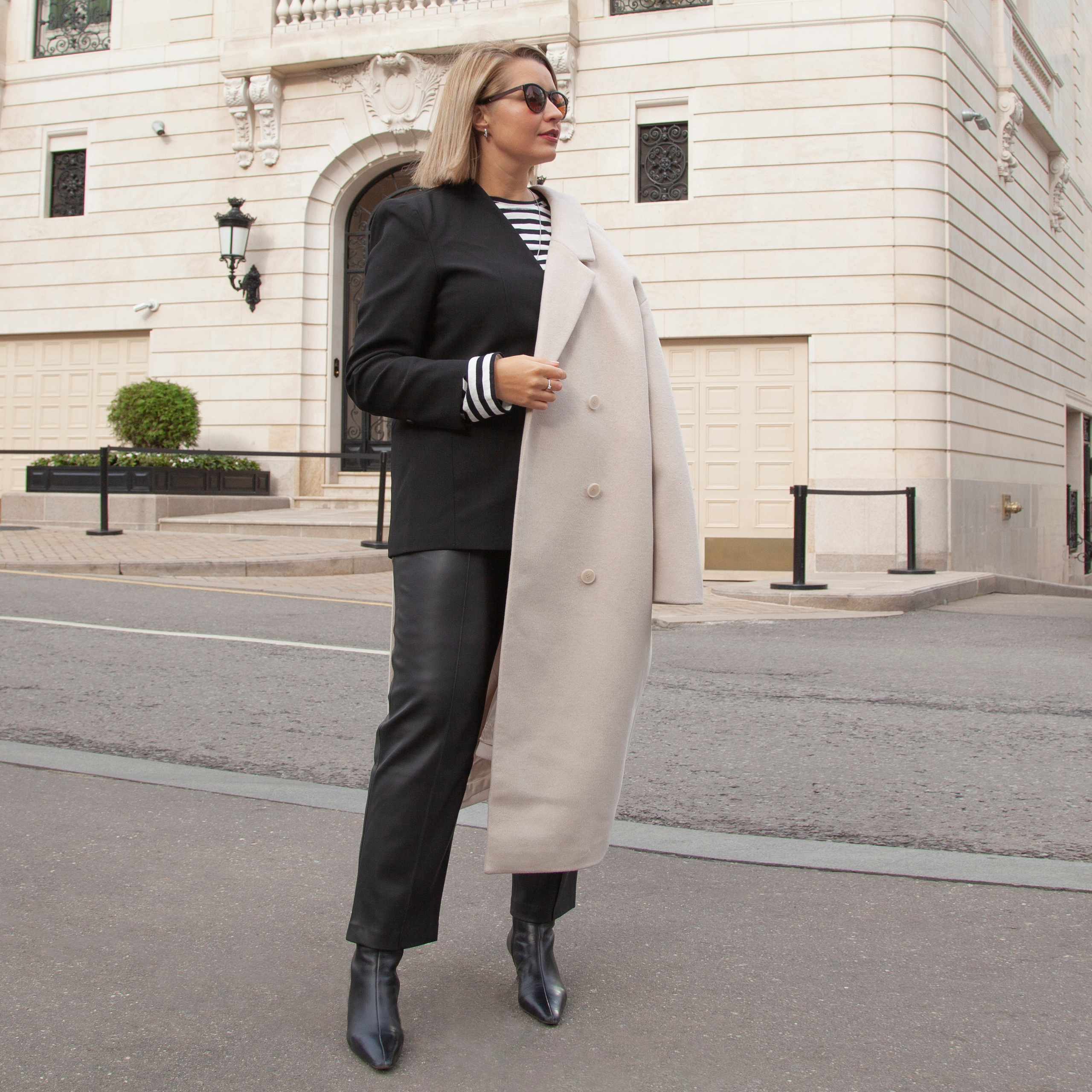 Тематическая фотосессия стилиста в студии. Контент фотограф в Москве и области Елена Кулакова