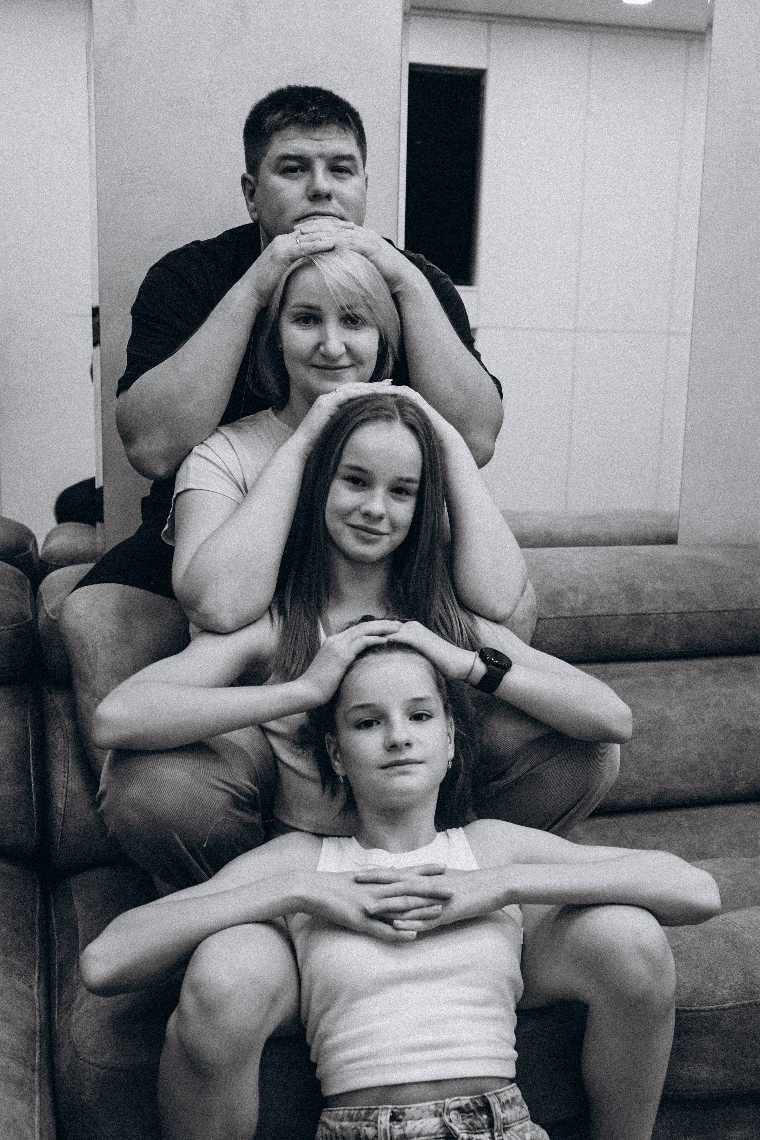 Семья Сайфуллиных. Семейный фотограф Нижневартовск Тюмень Ефимова Ирина