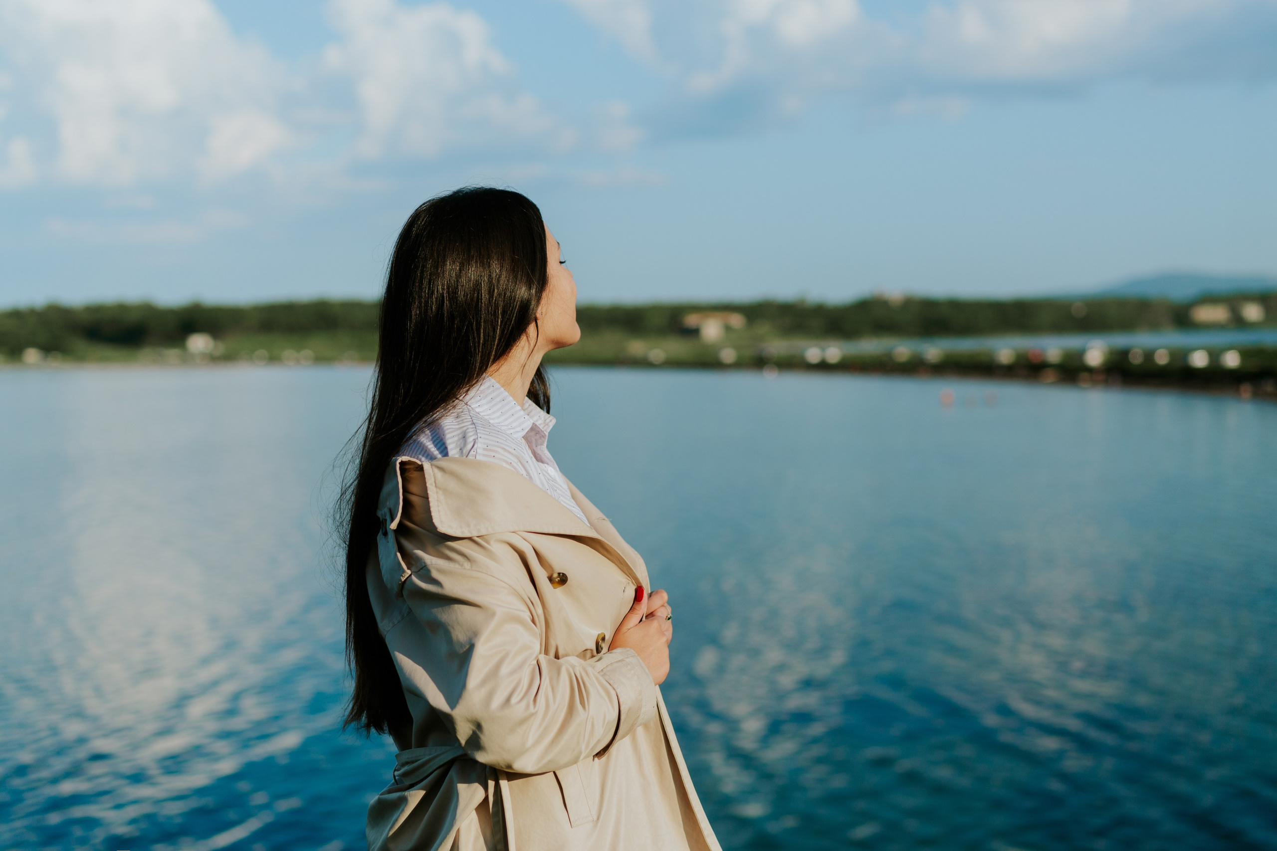 Диля, Катя и море. Фотограф Южно-Сахалинск