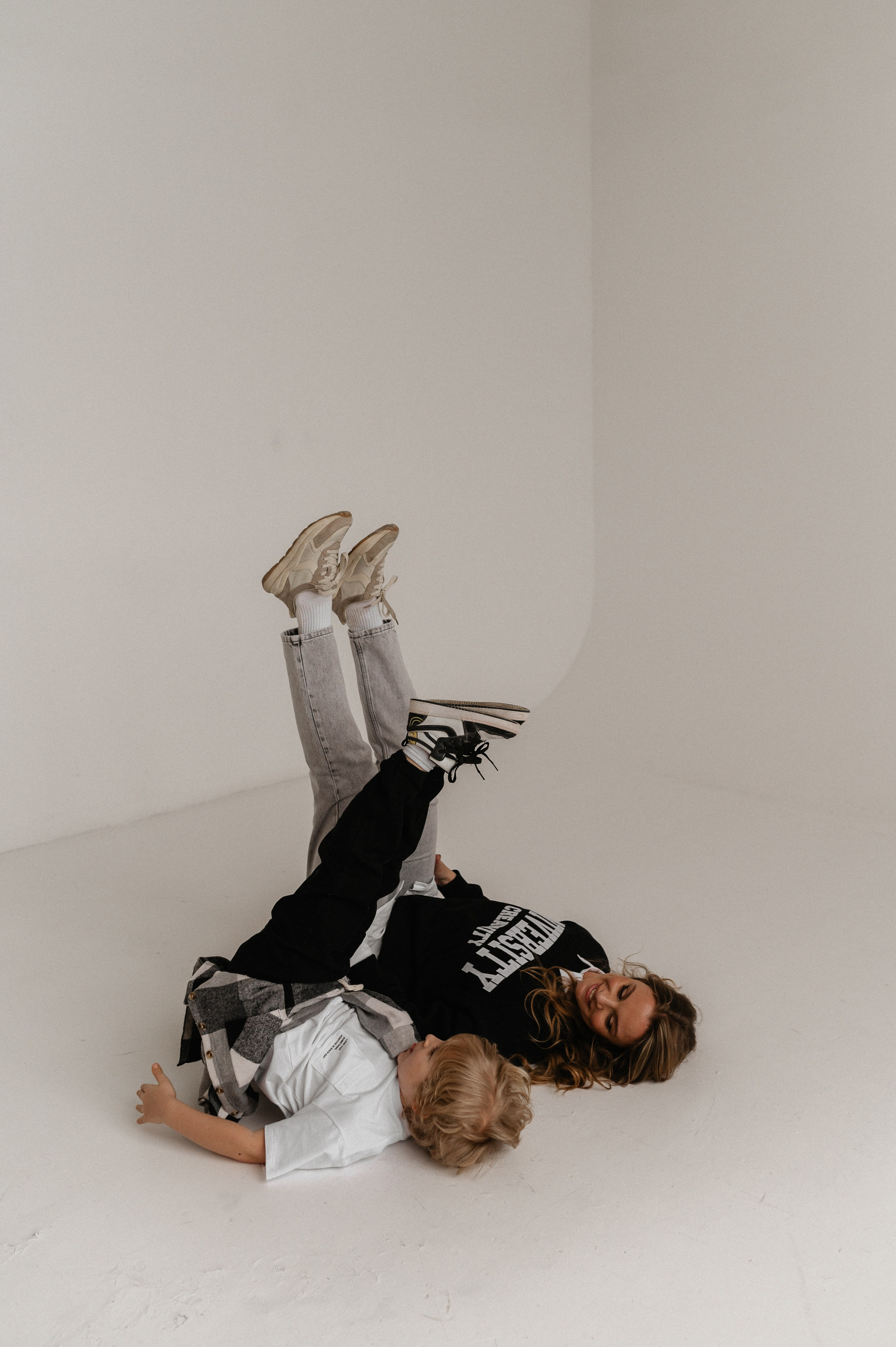 Мама и сын. Главная