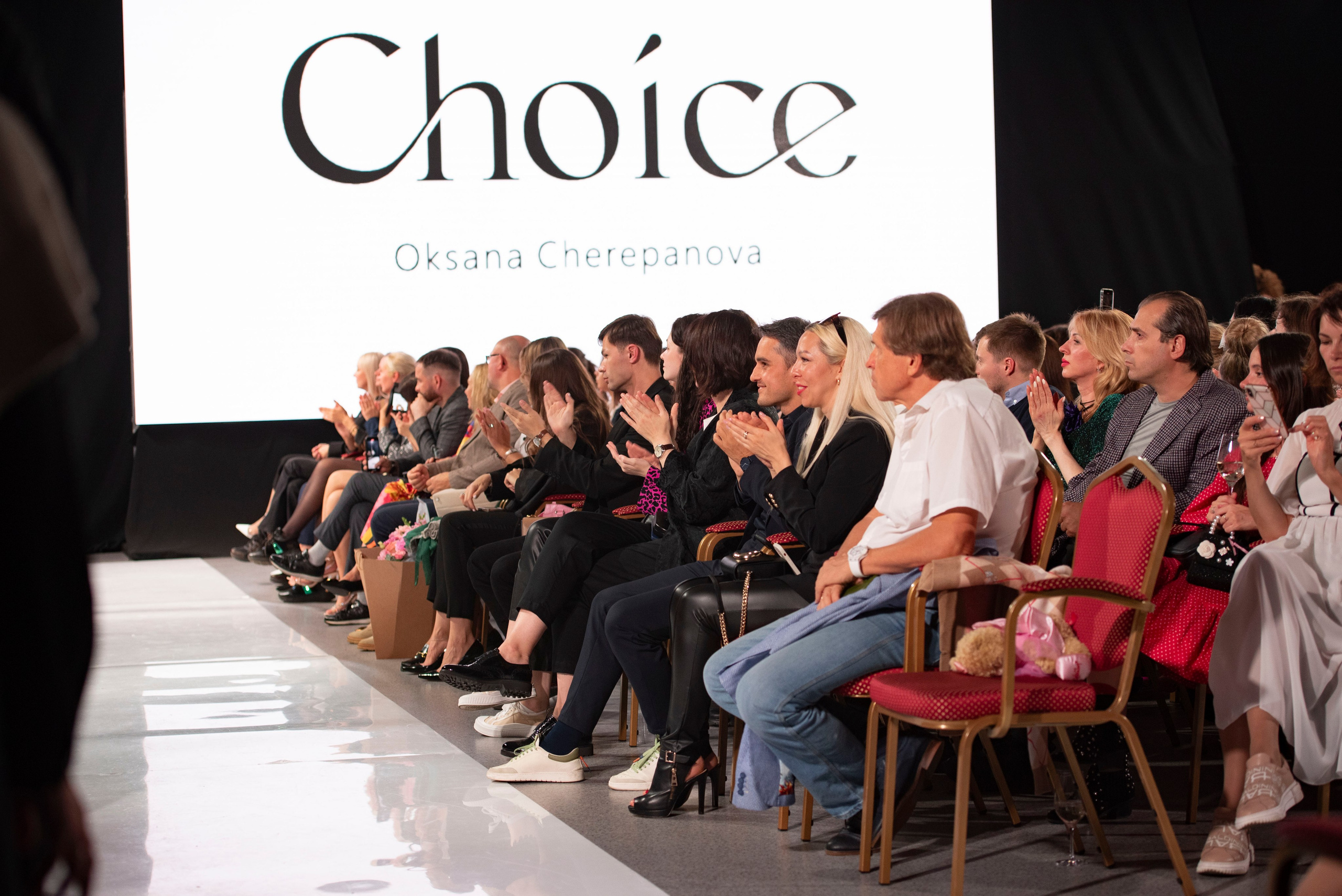 Фотограф на модельный показ. Свадебный, семейный, фэшн фотограф, школьный фотограф в Сочи