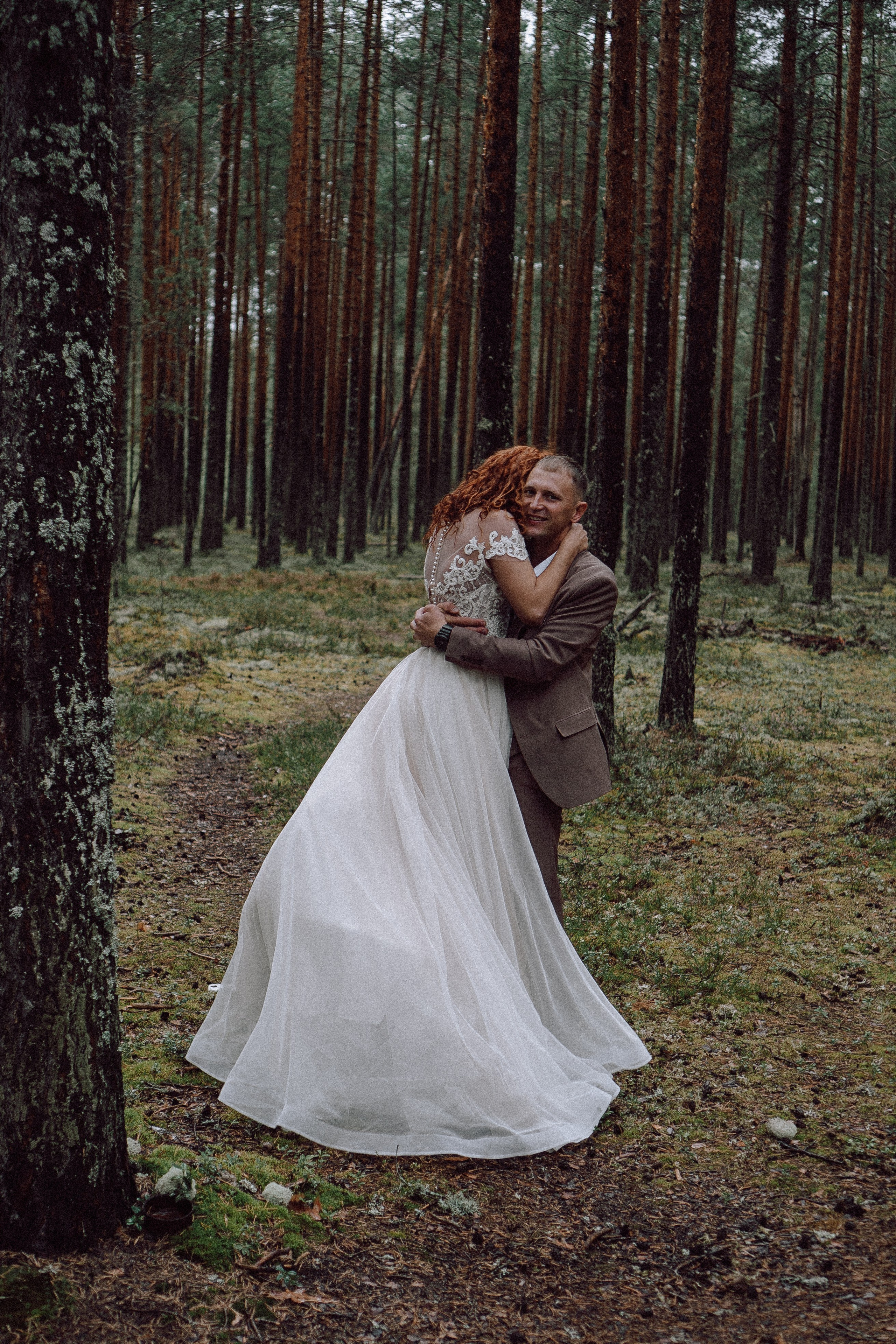 СВАДЕБНАЯ ФОТОСЕССИИЯ ПАРЫ В ГОРОДЕ ПРИОЗЕРСК В СОСНОВОМ ЛЕСУ И С ПИКАПОМ. Профессиональный фотограф, Санкт-Петербург — Виктория Богомолова
