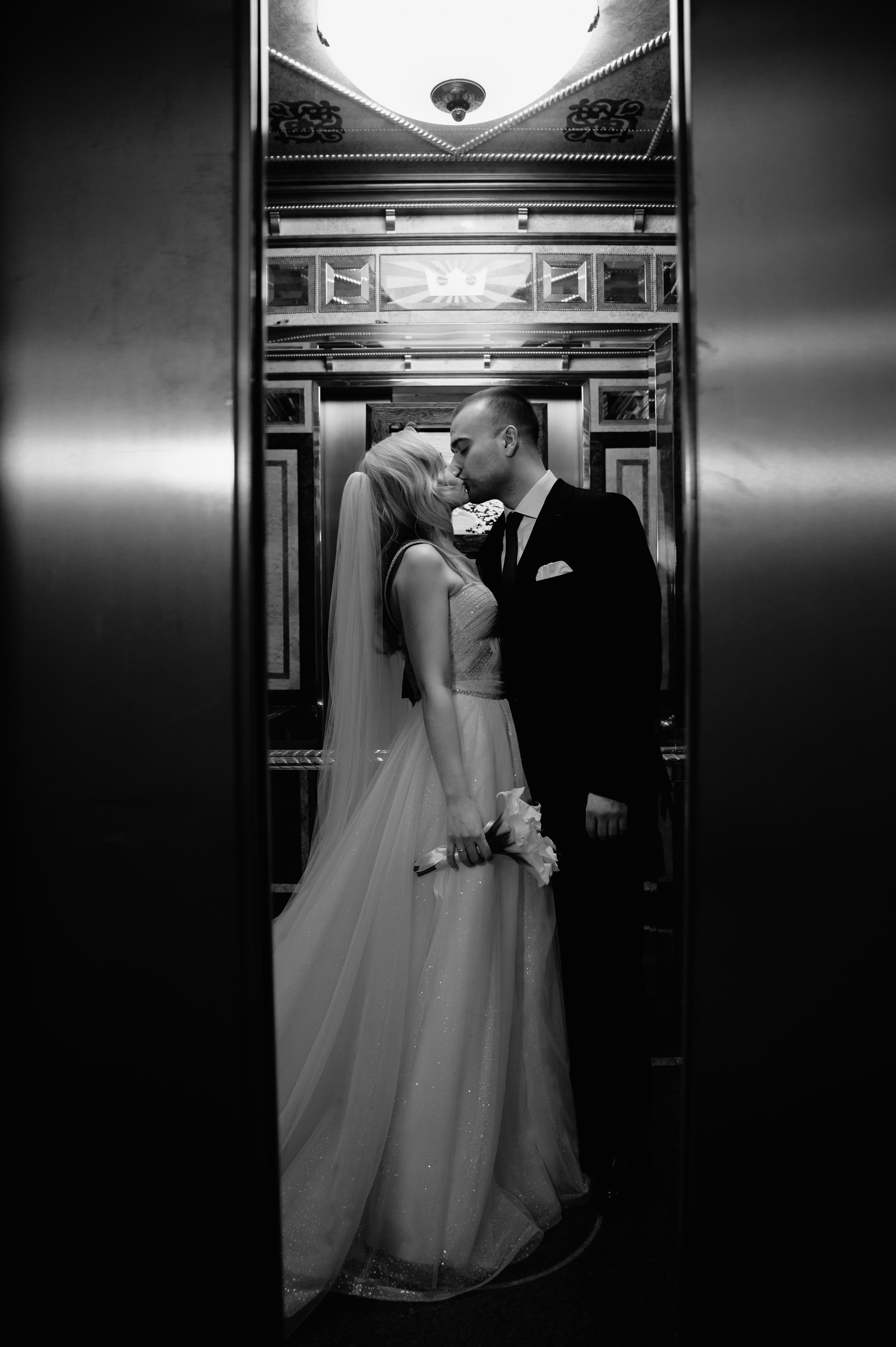 Свадебная фотосессия в Radisson Collection Hotel мск. Свадебный и портретный фотограф в Москве Жердев Даниил