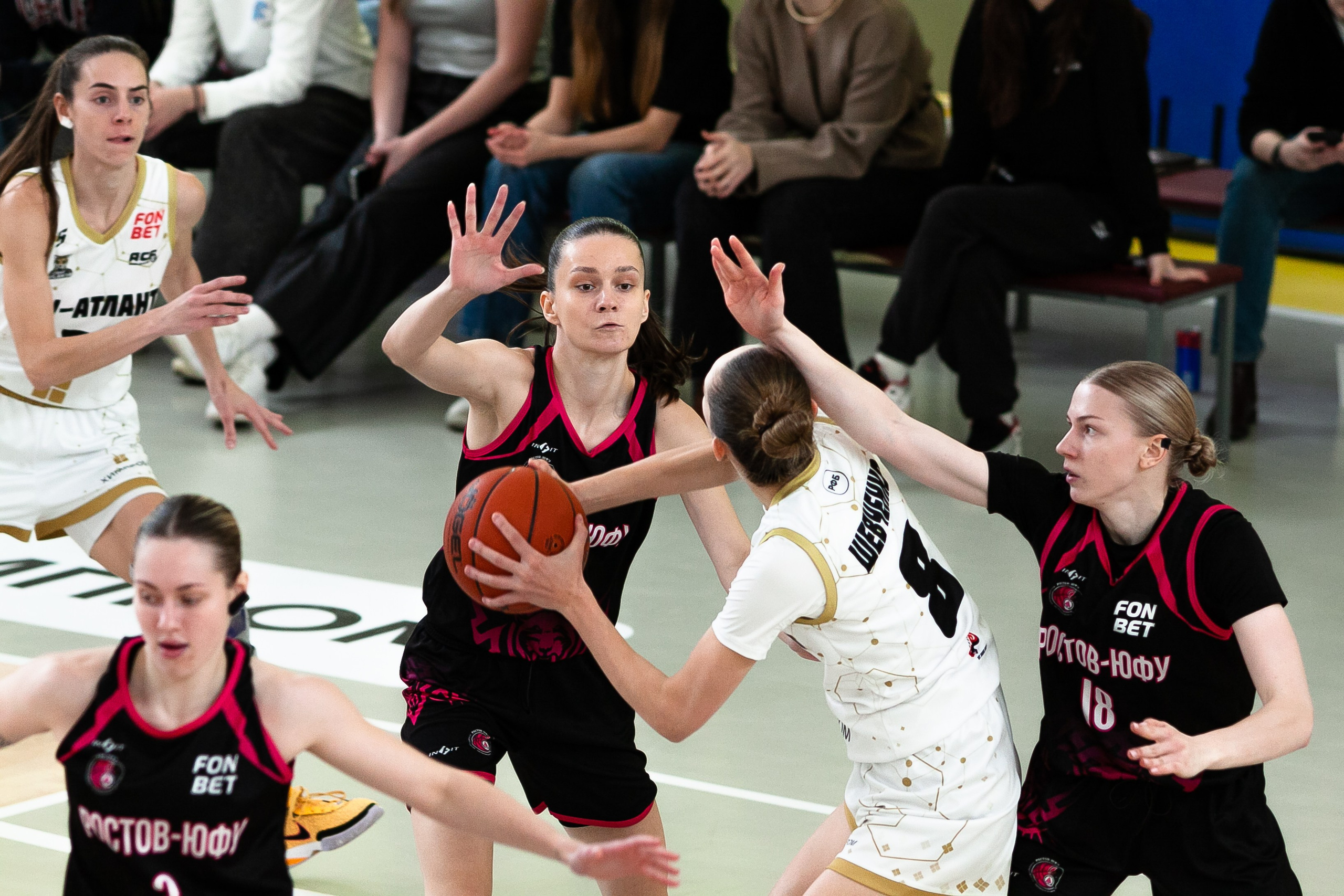 Патшалах университечэ. Фотография