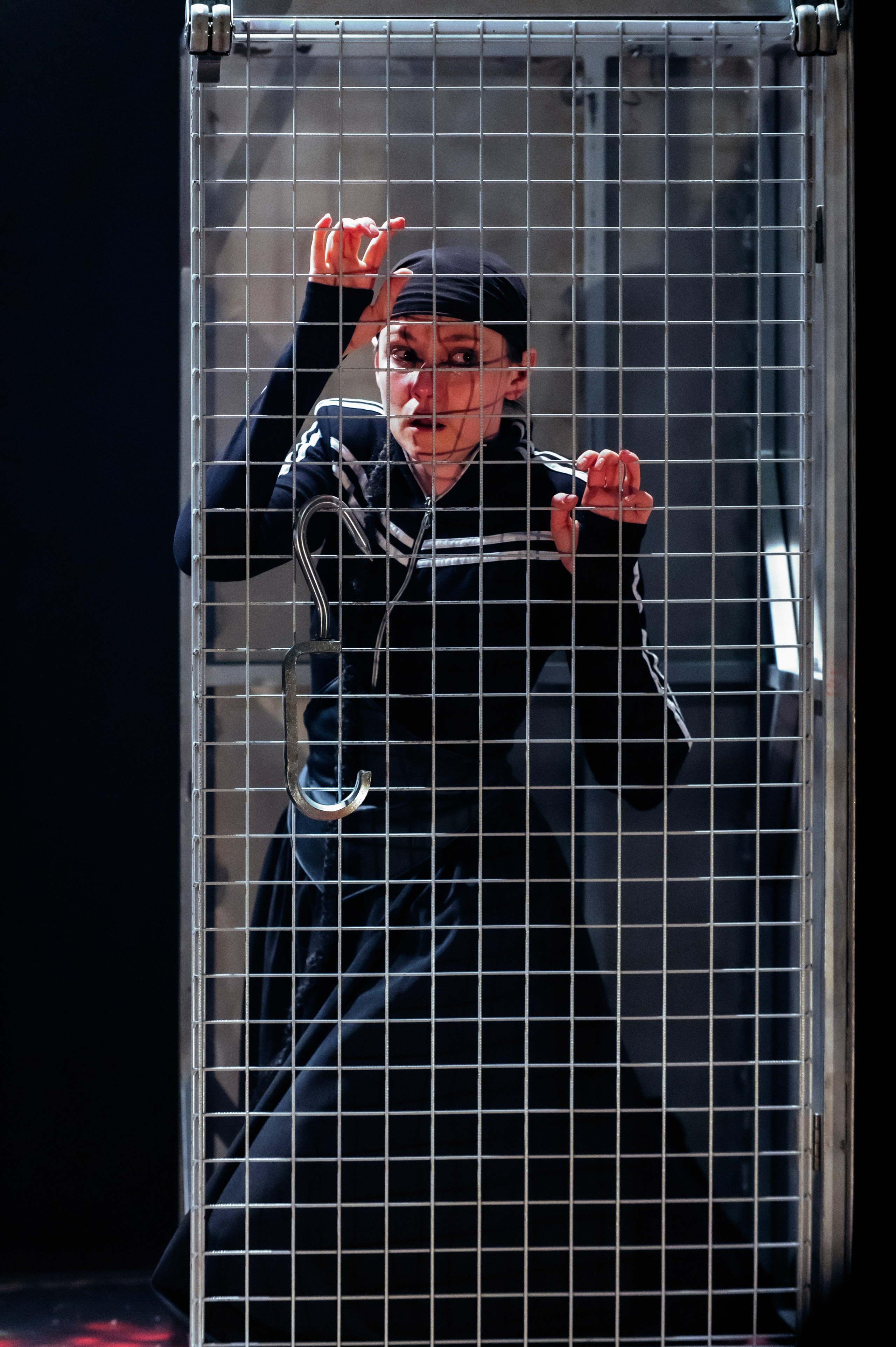 Спектакль "Магазин", Небольшой Драматический Театр /Санкт-Петербург/. Татьяна Колганова, Анна Шельяпкова, Михаил Тараканов