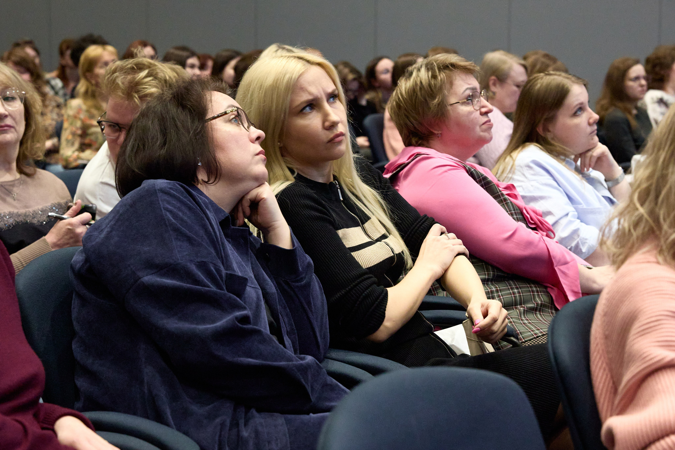 Выставки, открытия, конференции. Предметный и репортажный фотограф Алексей Кротов