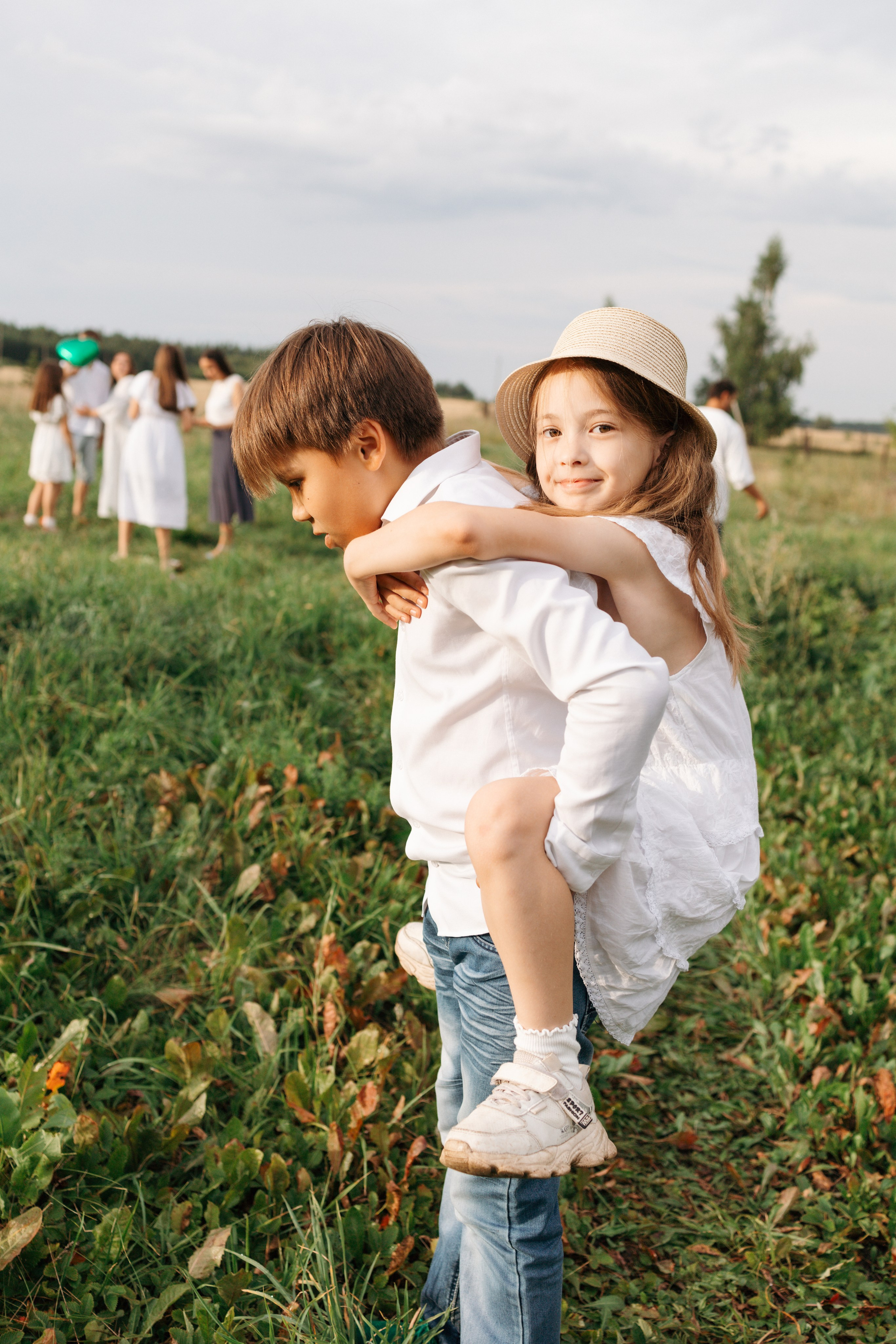 Чаепитие под тучками. Ваш фотограф