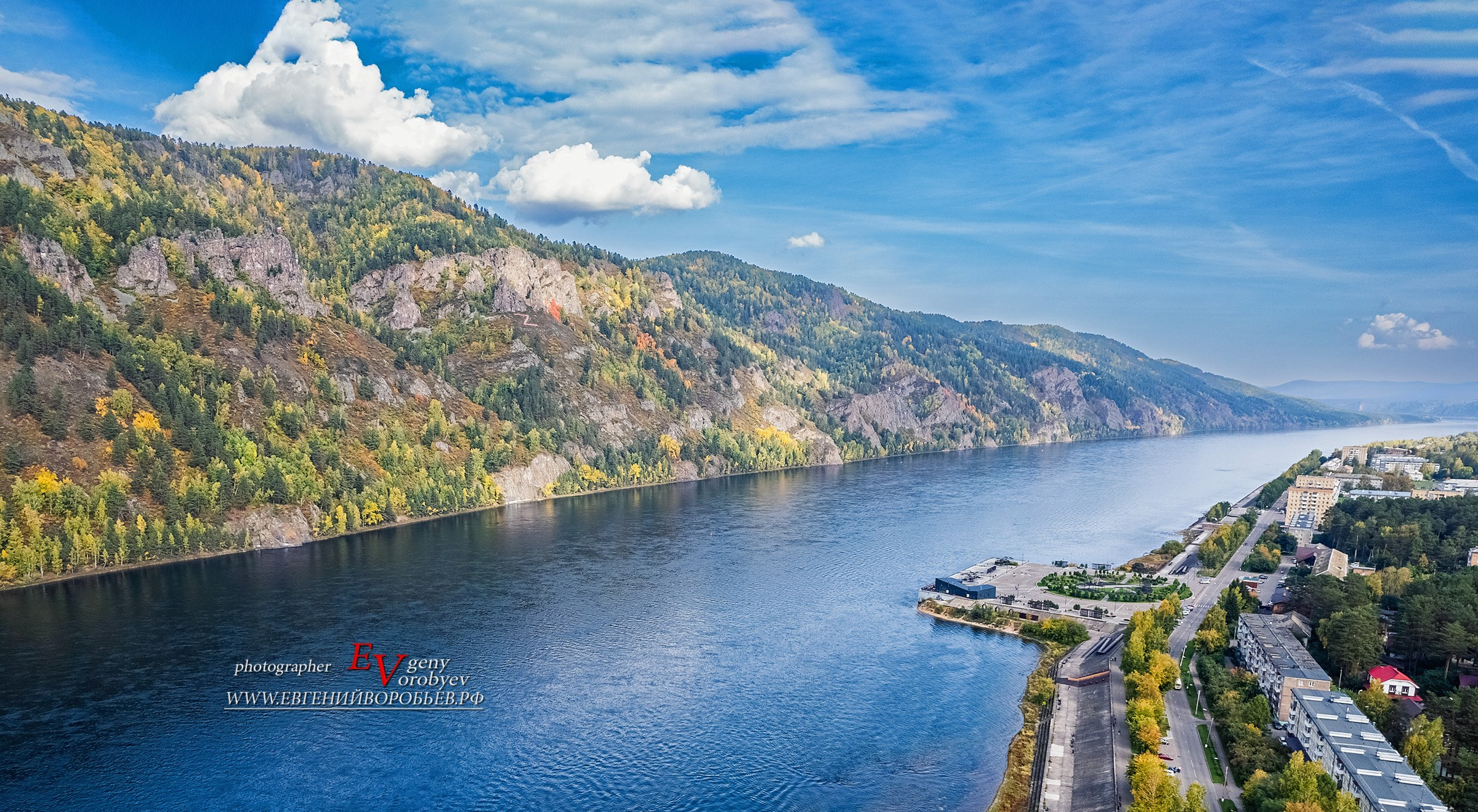 Экскурсия в Дивногорск из Красноярска экскурсии Красноярск индивидуальный тур фото интересные места что посмотреть куда сходить что посетить достопримечательности в Красноярске фототур аренда кабриолета цена заказать экскурсию программа маршрут смотровые площадки видовые красивые места Национальный парк заповедник Столбы Дивногорск Красноярская ГЭС путешествие туристический маршрут 