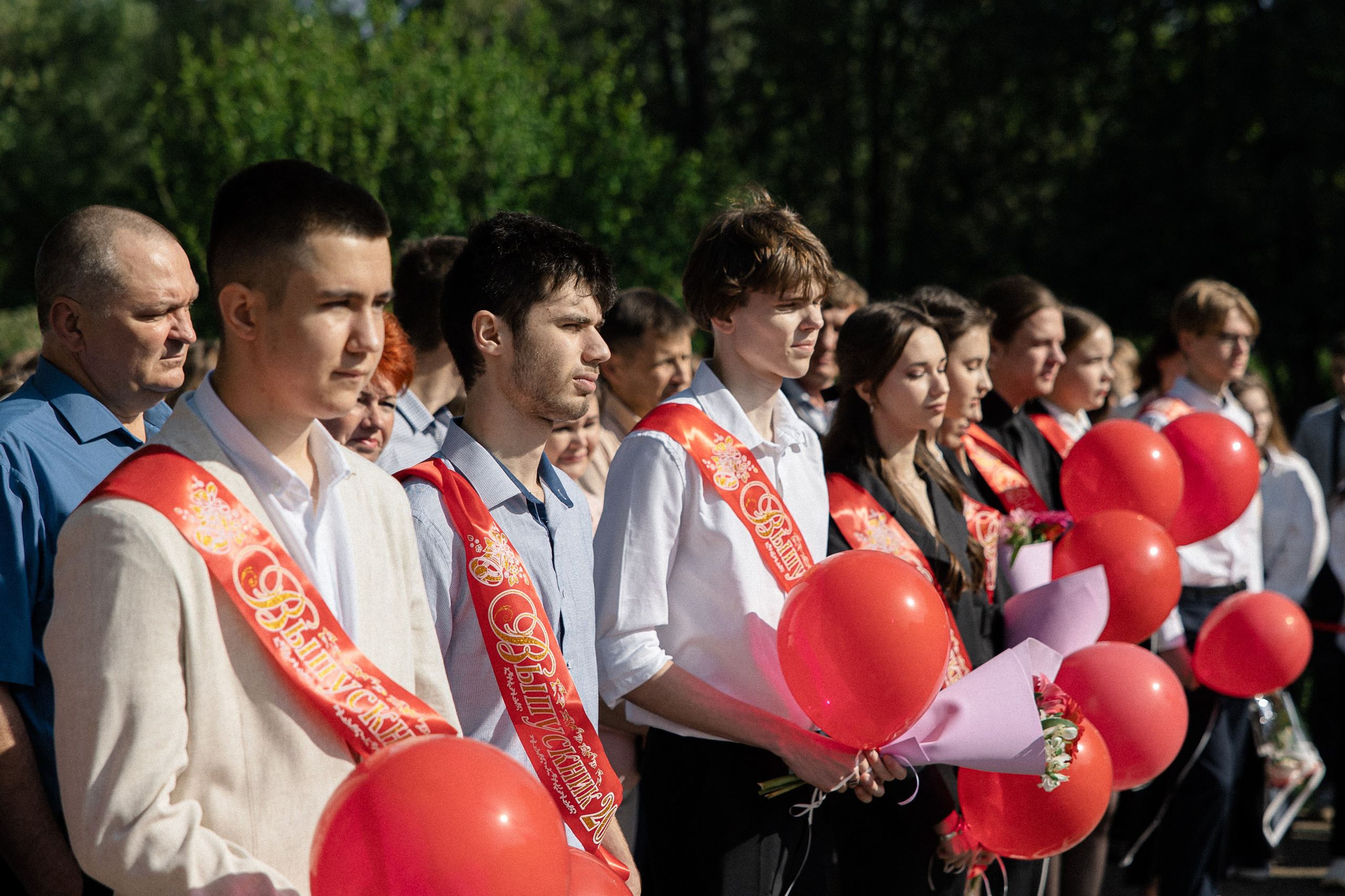 Последний звонок — линейка. Свадебный фотограф Роман Еремеев
