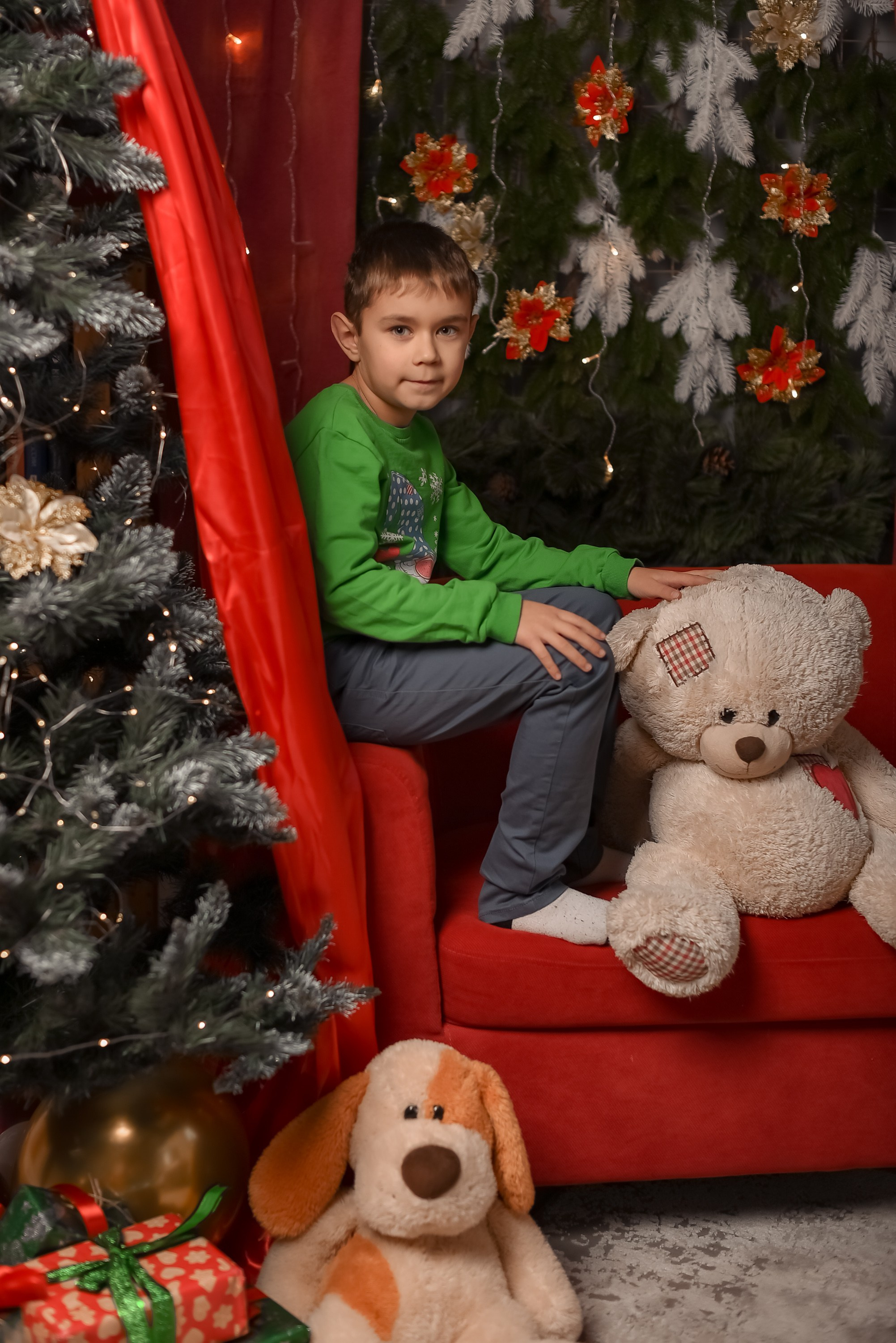 Новогодняя семейная фотосессия 2026 г. Фотограф Тула творческие фотосессии недорого Ольга Ромашина