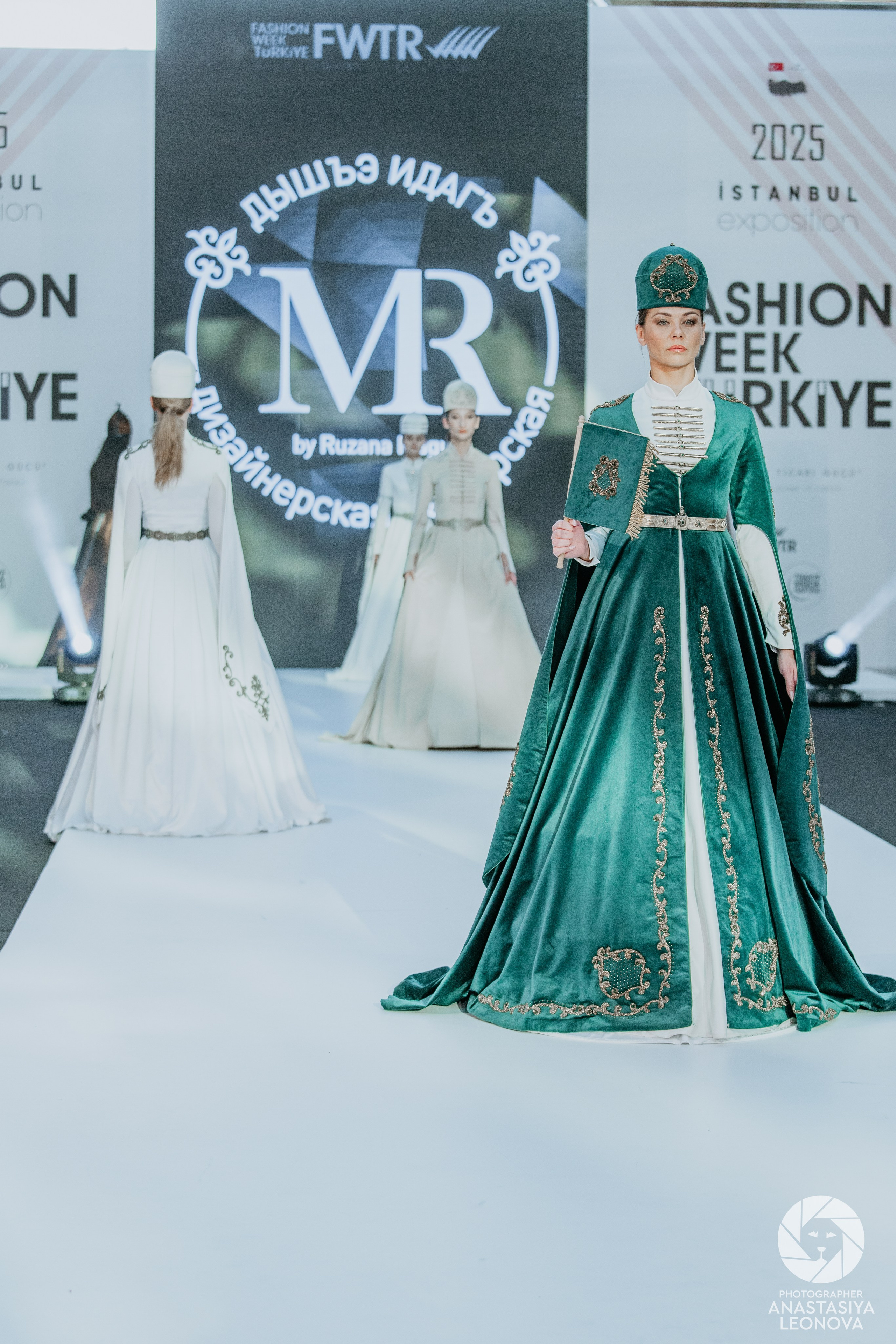 Fashion Week Türkiye [spring, 2025]. Anastasia Leonowa