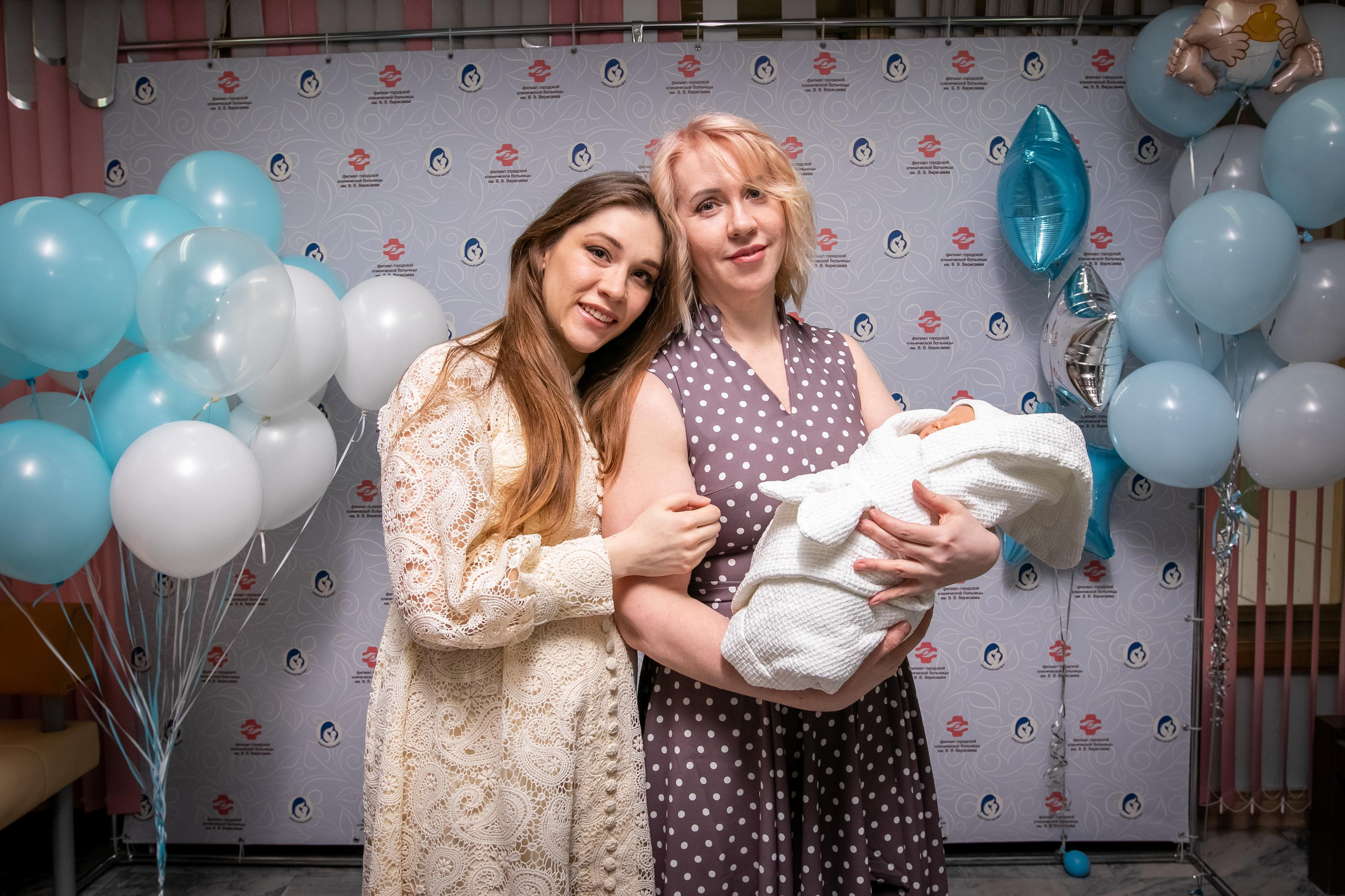 Фотограф выписки из роддома. Портретный фотограф в Москве