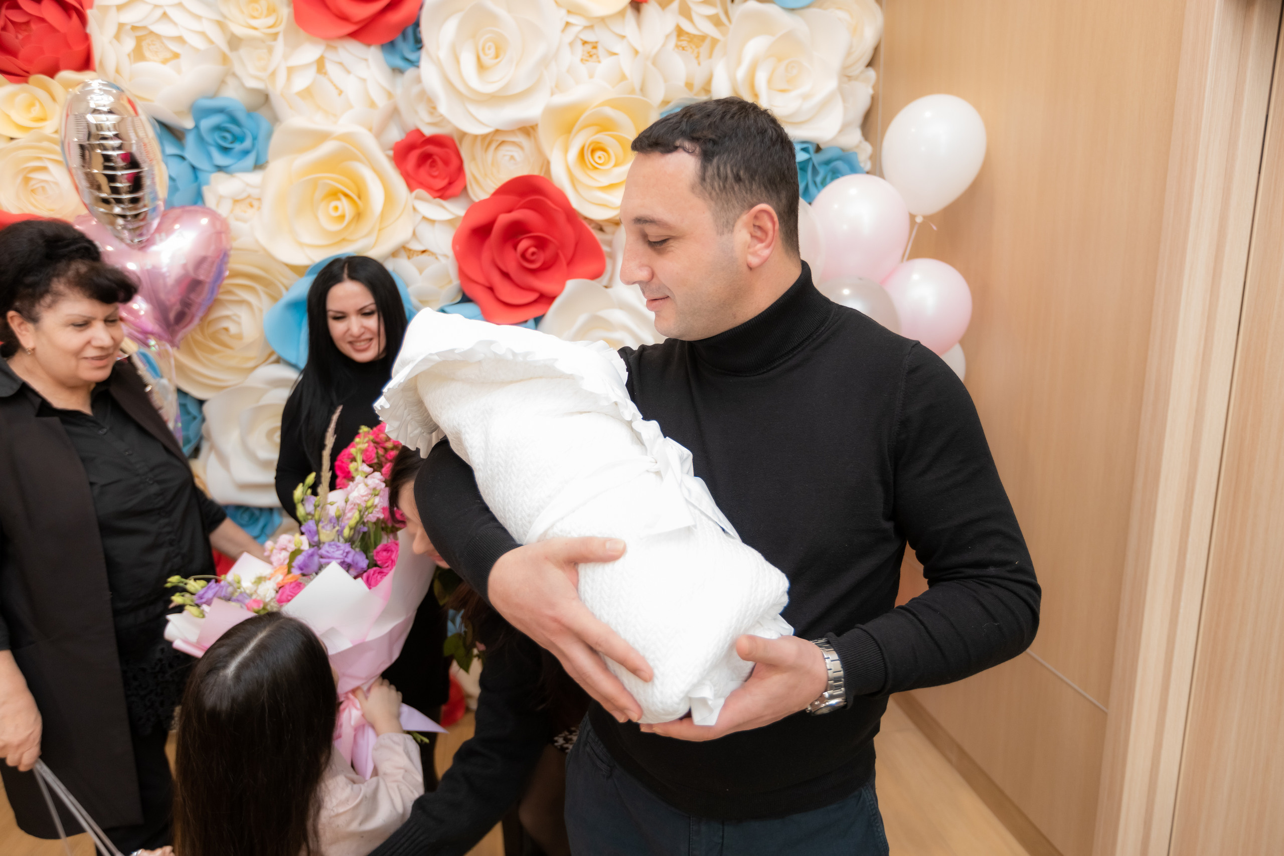 Фотограф выписки из роддома. Портретный фотограф в Москве