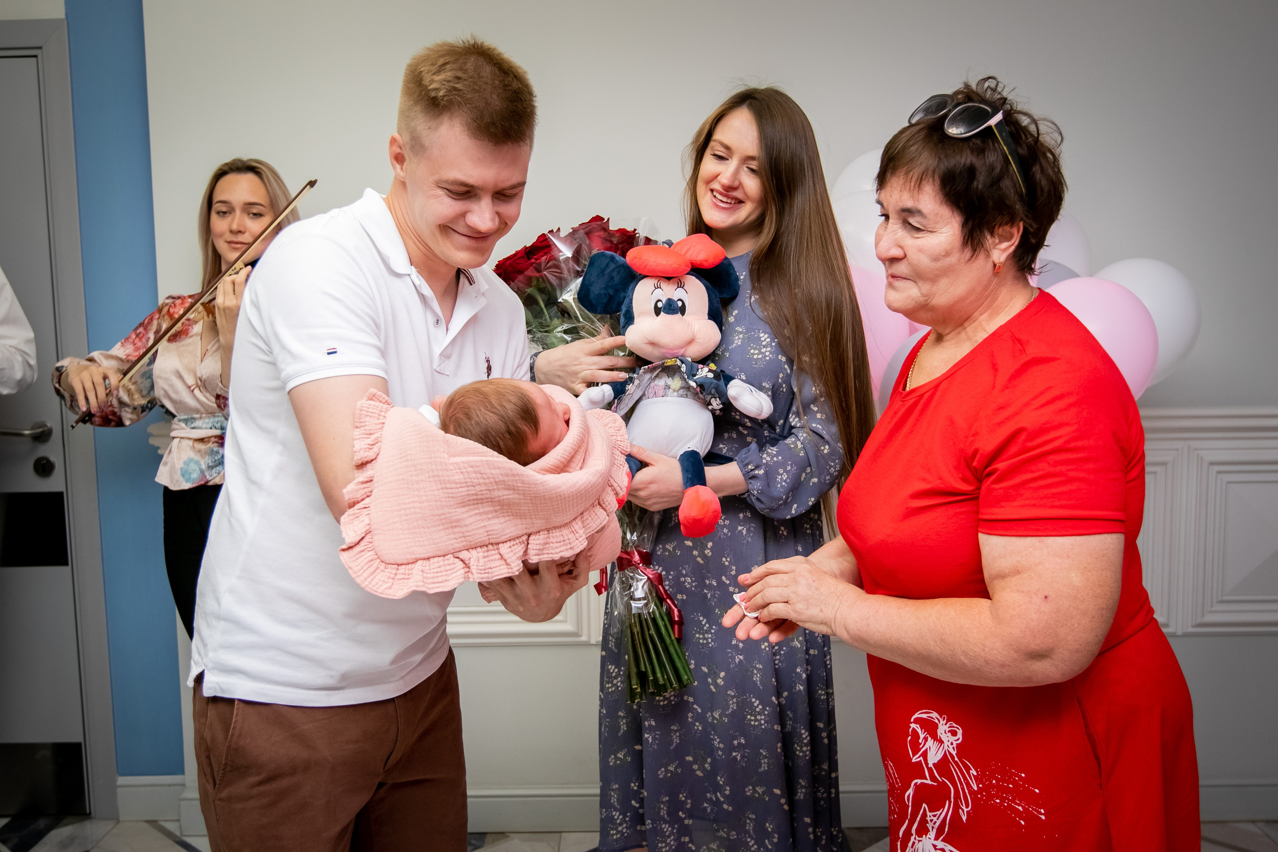 Фотограф выписки из роддома. Портретный фотограф в Москве