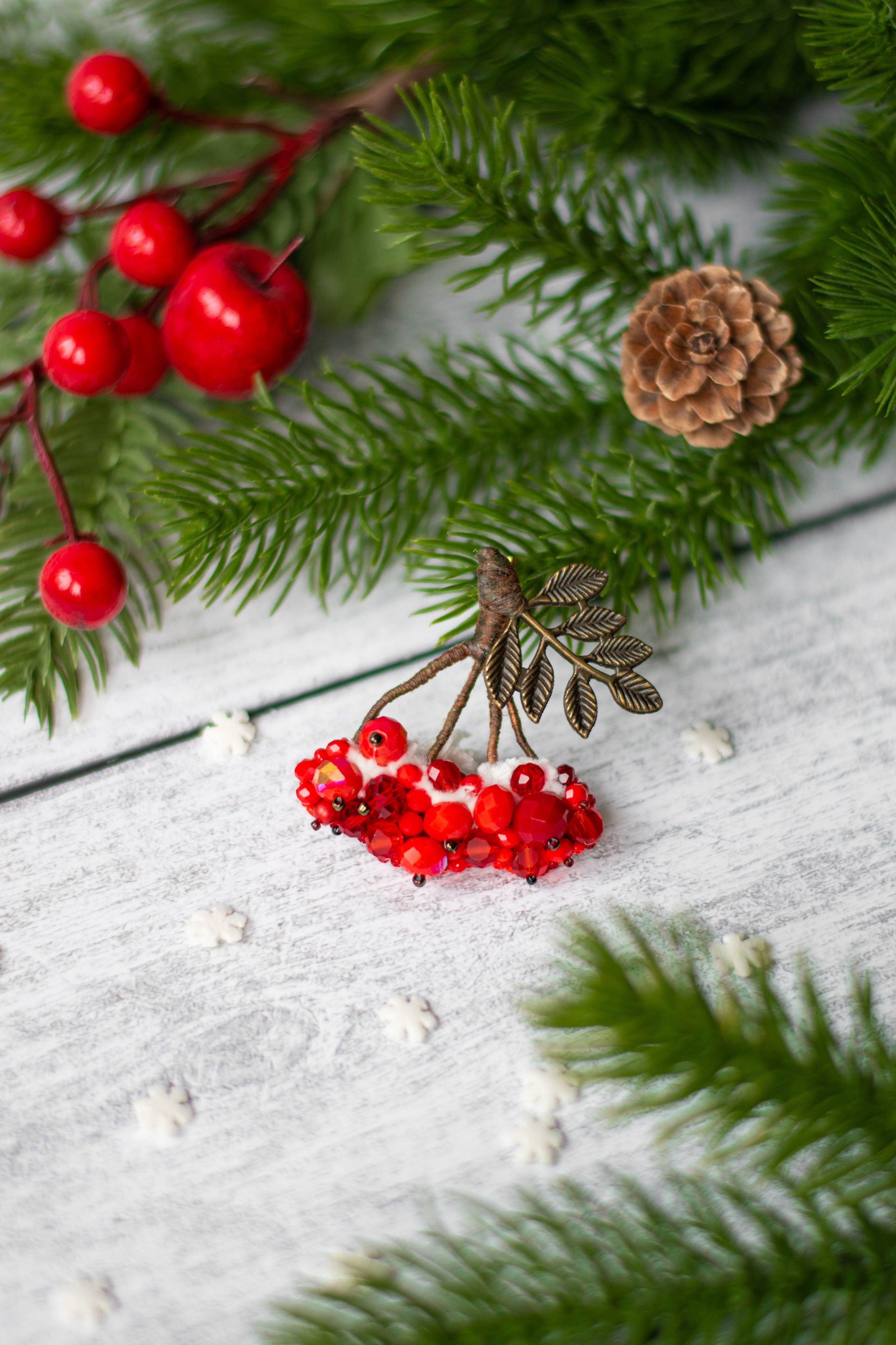 Броши ручной работы «Рябина». Фотограф Санкт-Петербург | Дарья Першина