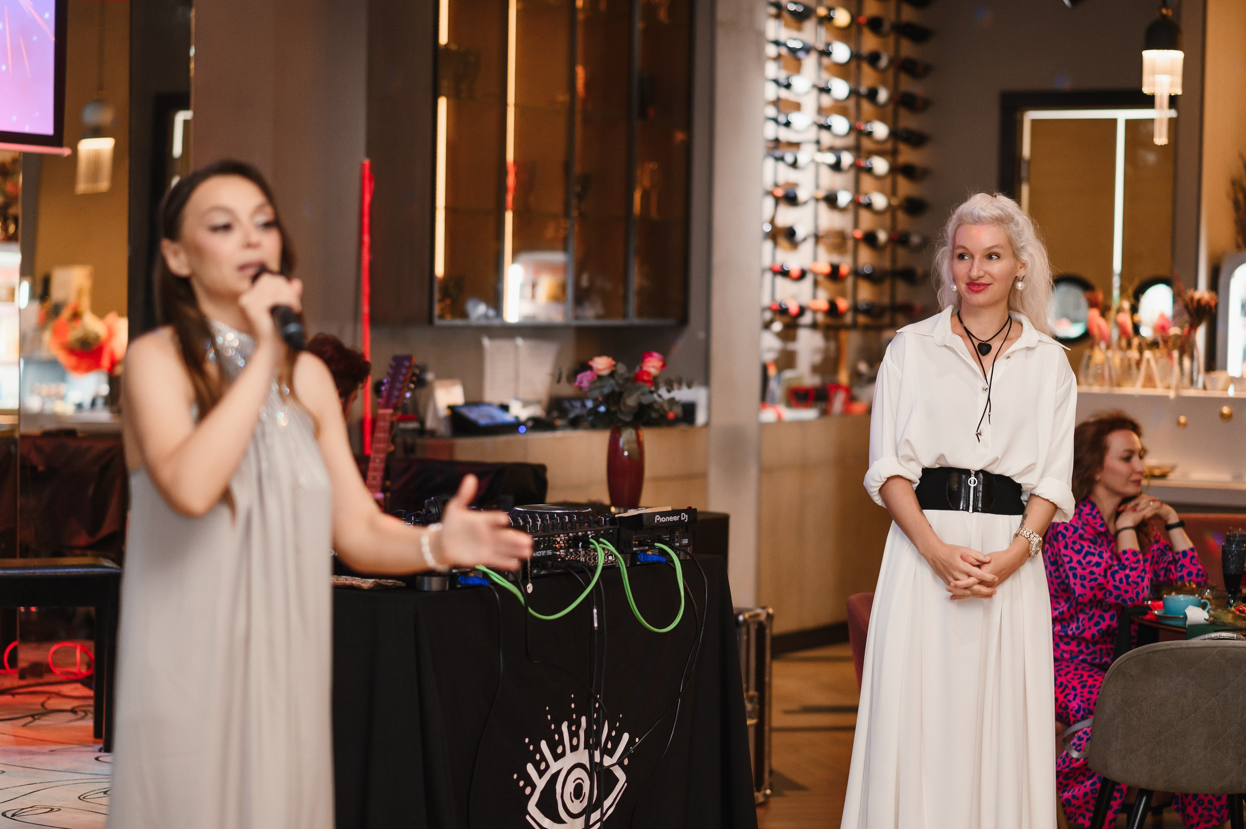 День рождения в формате выступления. Wedding and family photographer USA