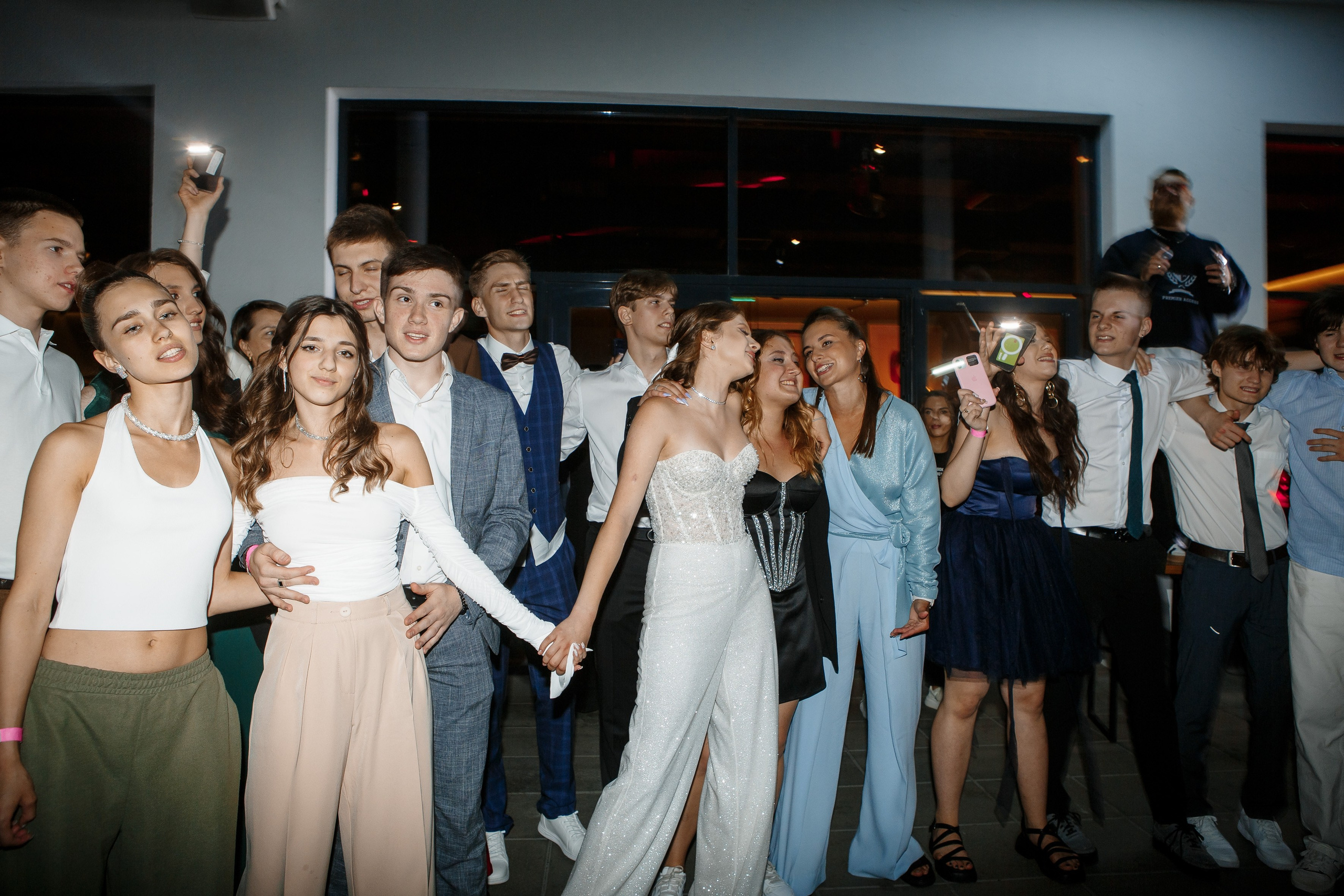 Выпускной Гимназия 12 2024 OpenHouse. Свадебный и портретный Фотограф в Липецке Дмитрий Котюков