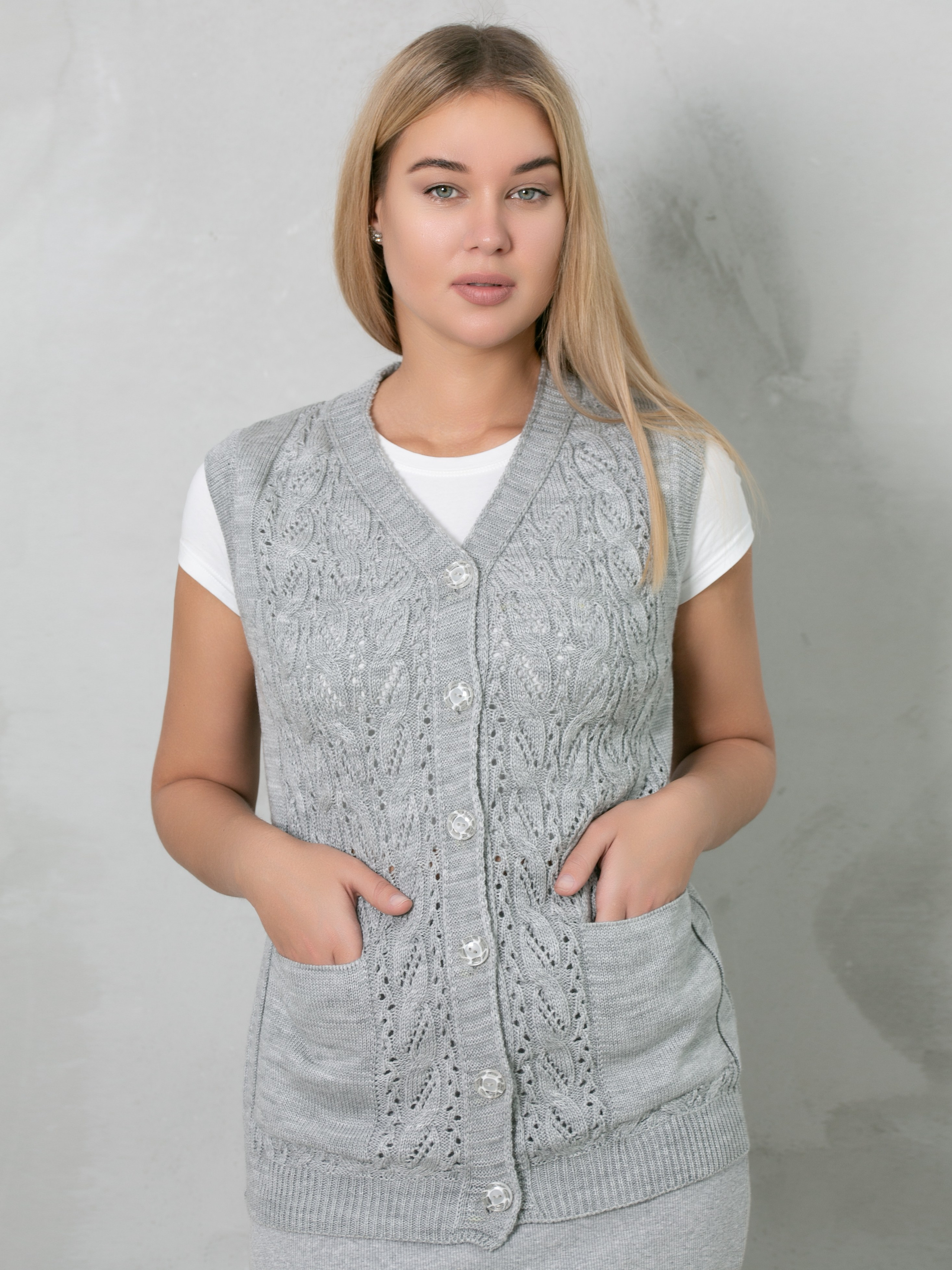 Вязанный трикотаж для маркетплейсов. Предметная, рекламная фотосъёмка в Орле. Предметный фотограф в Орле