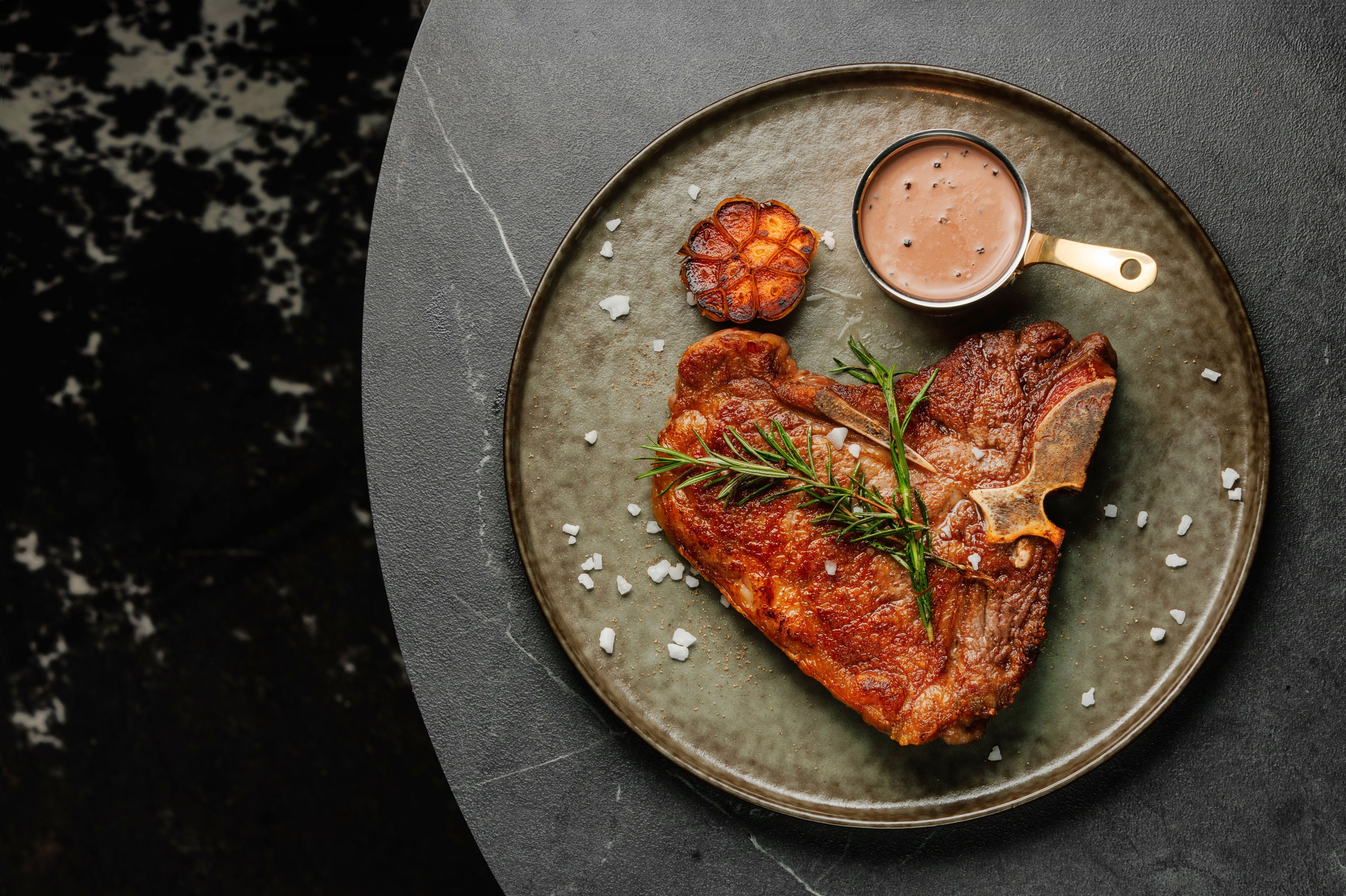 (S)AINT. Репортажный фотограф в Санкт-Петербурге Жолудев Владислав