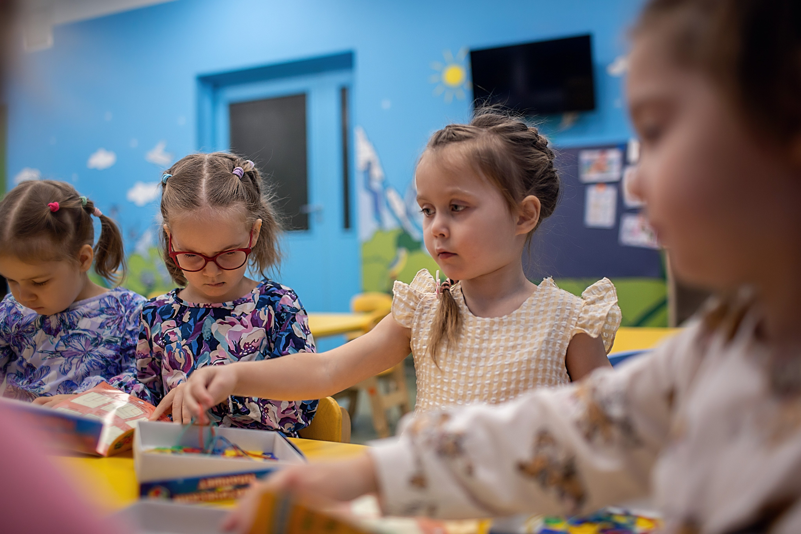День в саду_Зима_2023 год. Семейный фотограф в Санкт-Петербурге