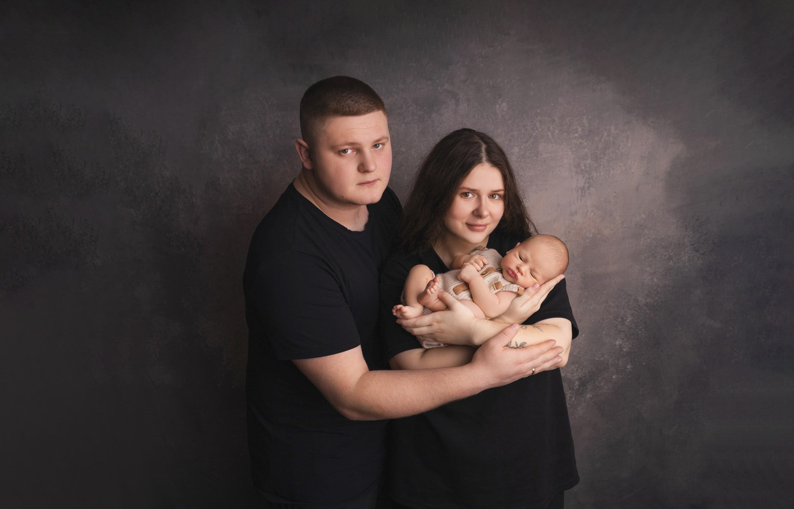 Семейные кадры от Elvira Kamaeva. Фотограф новорожденных малышей в Омске и Омской области Эльвира Камаева