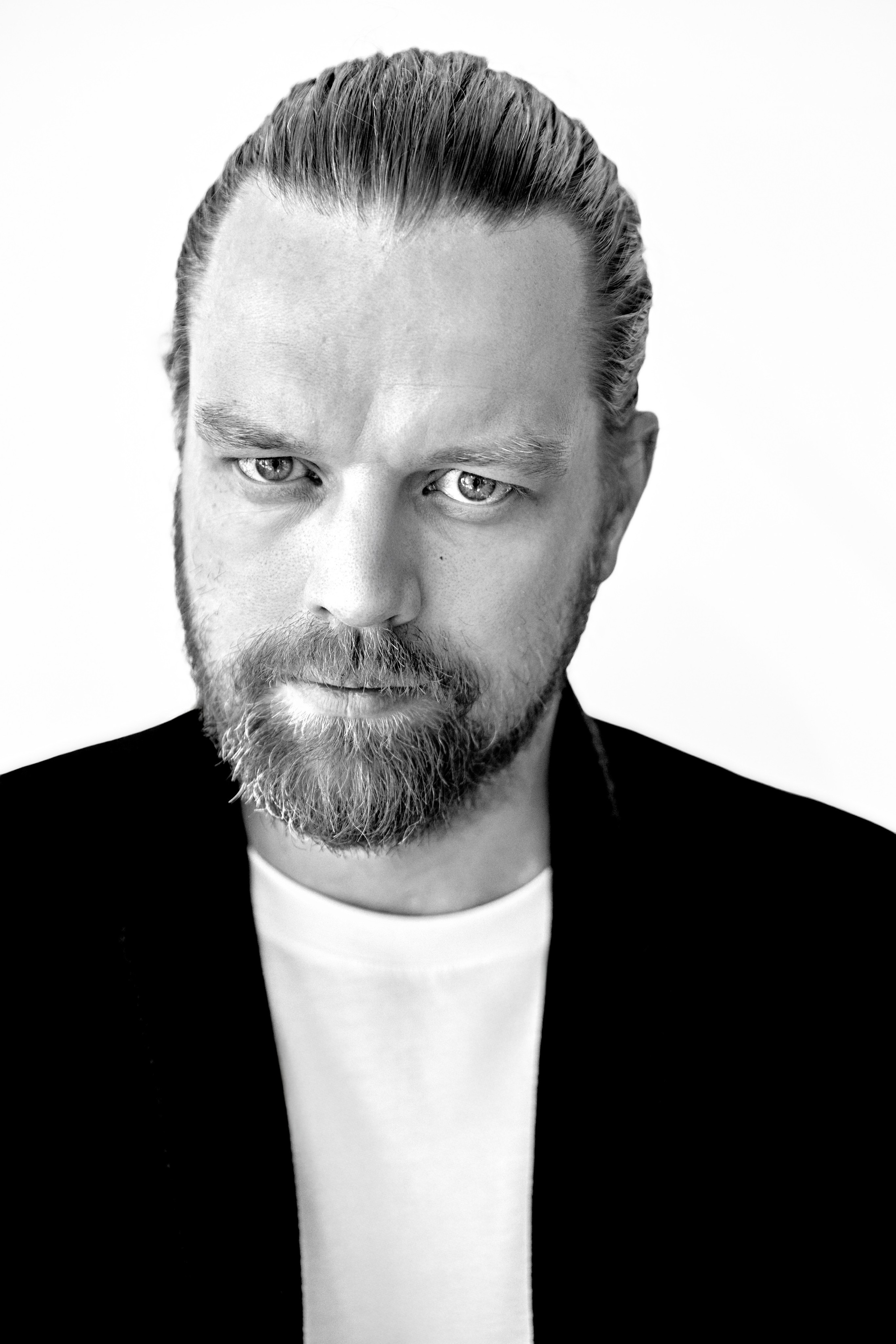 ARTEM. Yulia Otroschenko