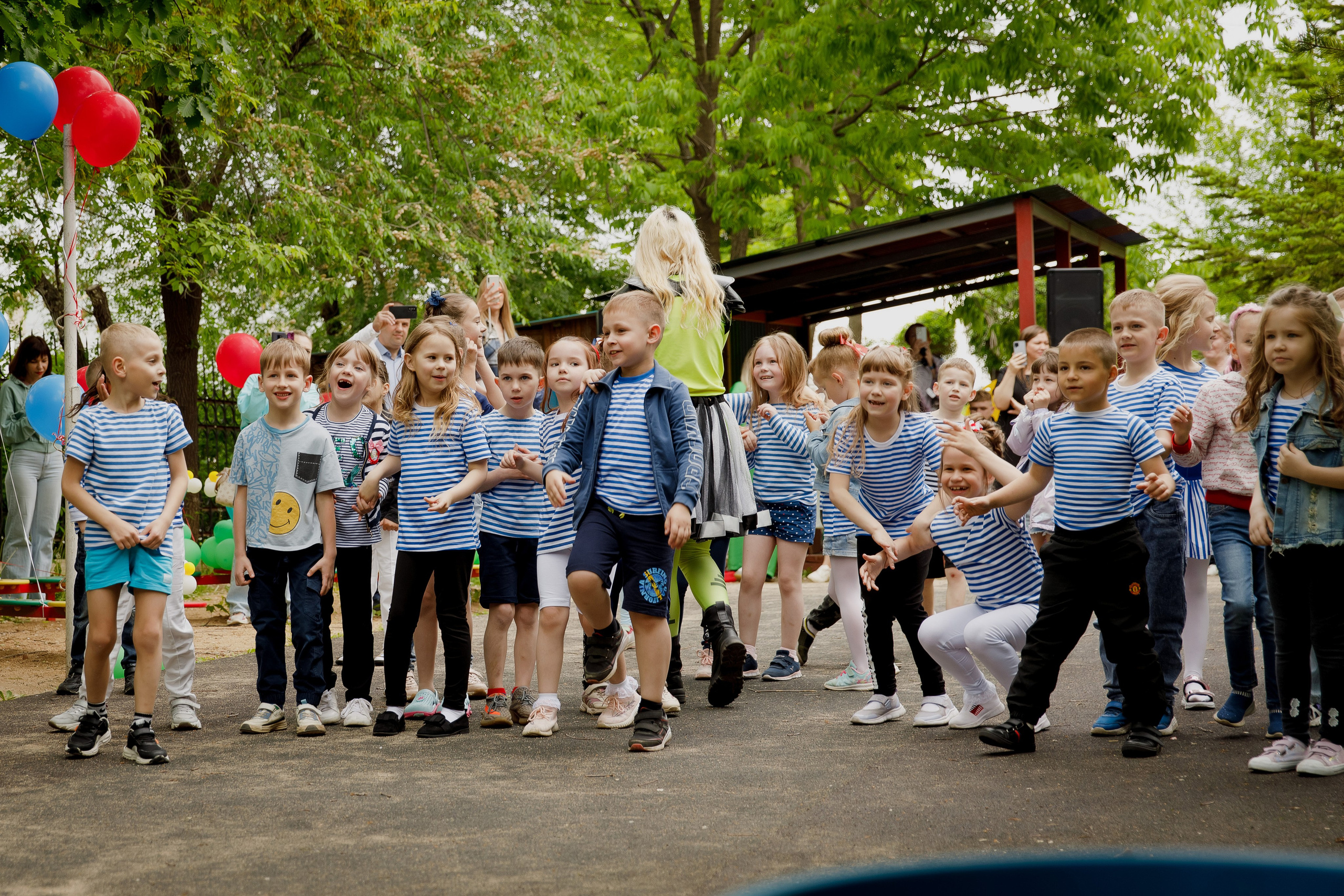 Выпускной ДС 23. Photoalbum-vl.ru