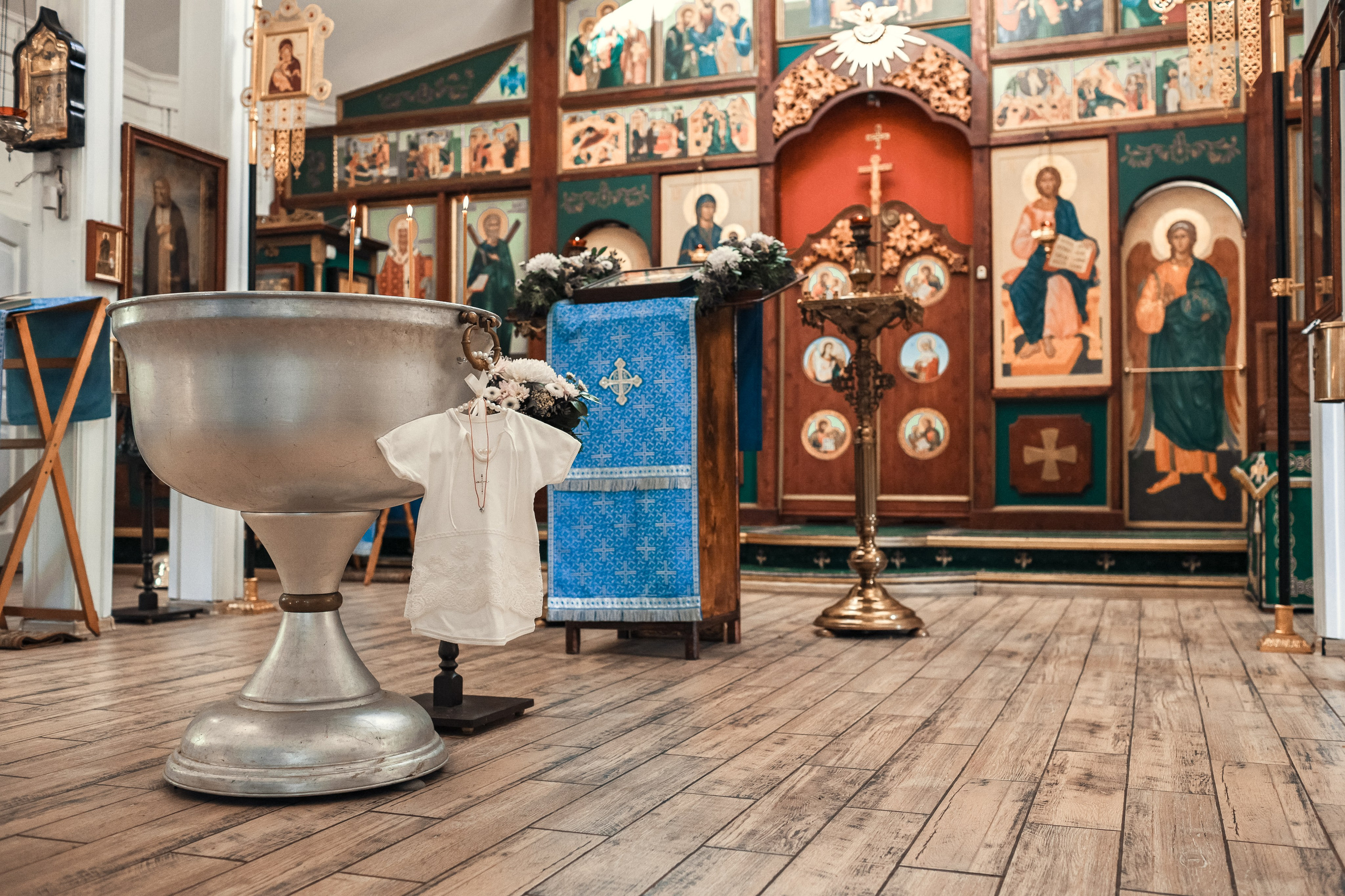 Крещение в Храме Даниила Московского Метрогородке. Профессиональный фотограф в Москве и Мо Мария Шантарёва
