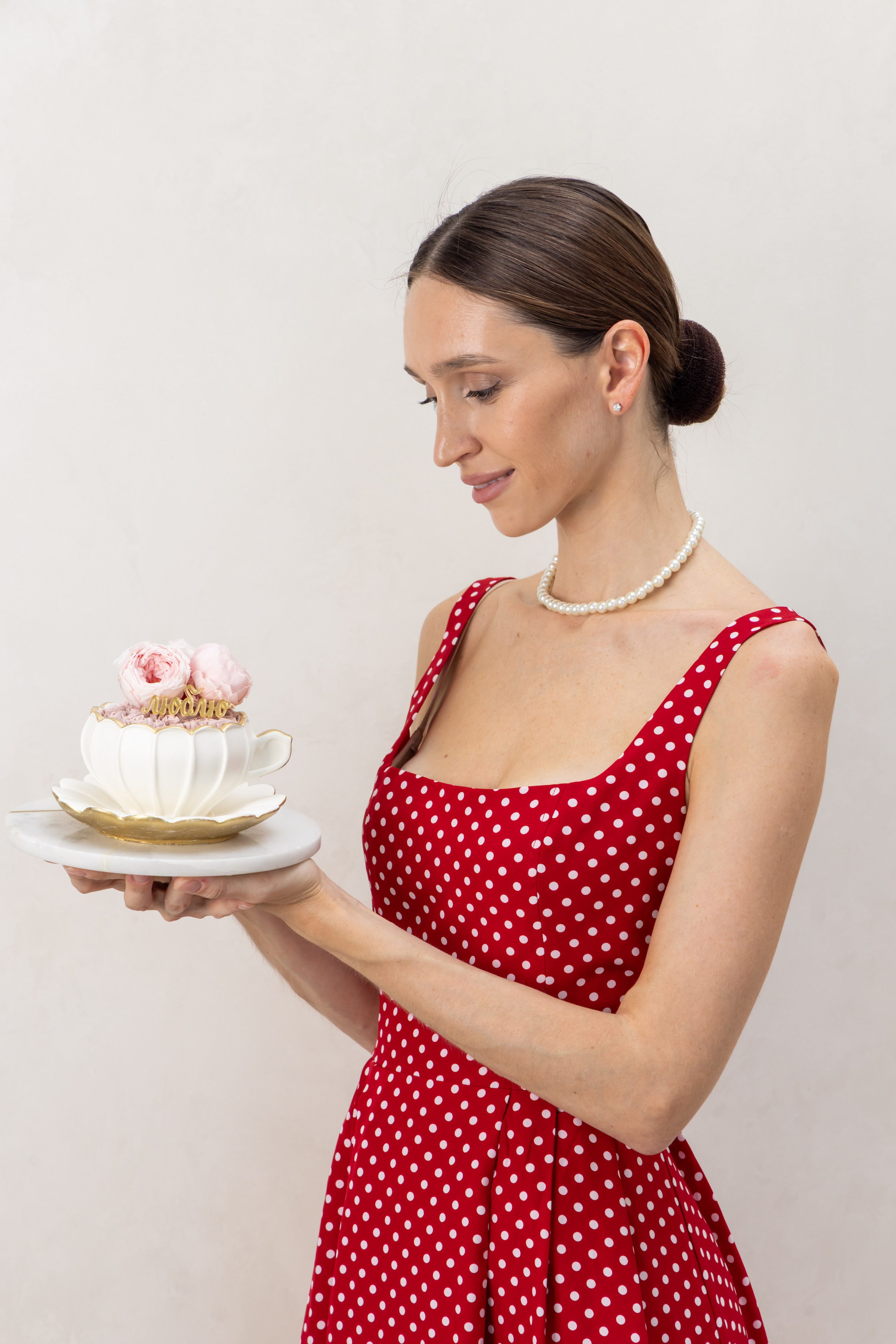 Cake pro кондитеры. Фудфотограф, фудстилист и сет дизайнер в Москве Алена Синицына