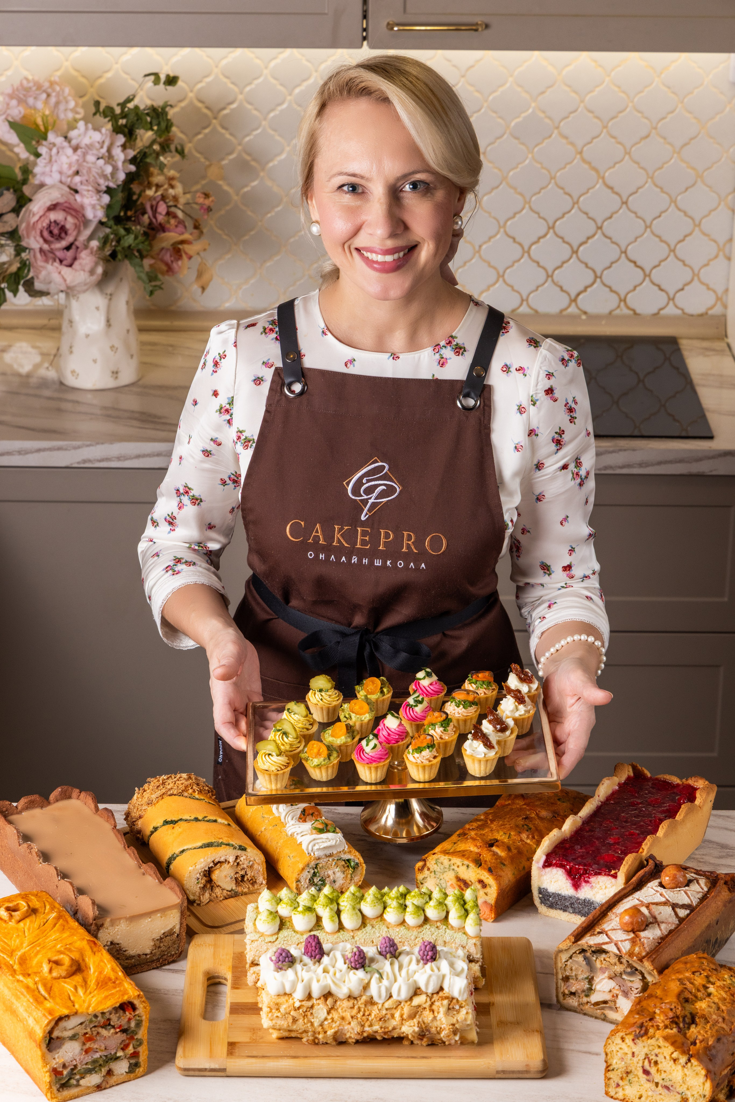 Cake pro кондитеры. Фудфотограф, фудстилист и сет дизайнер в Москве Алена Синицына