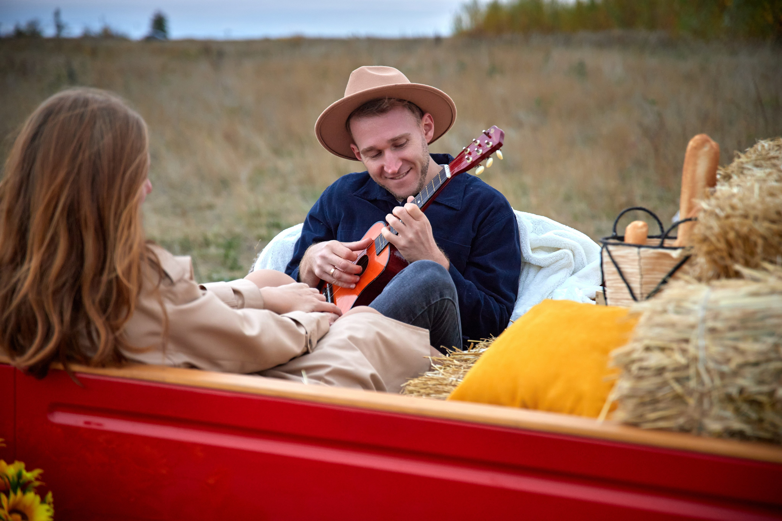 Осенняя с машиной. Фотограф в Самаре Анастасия Афанасьева