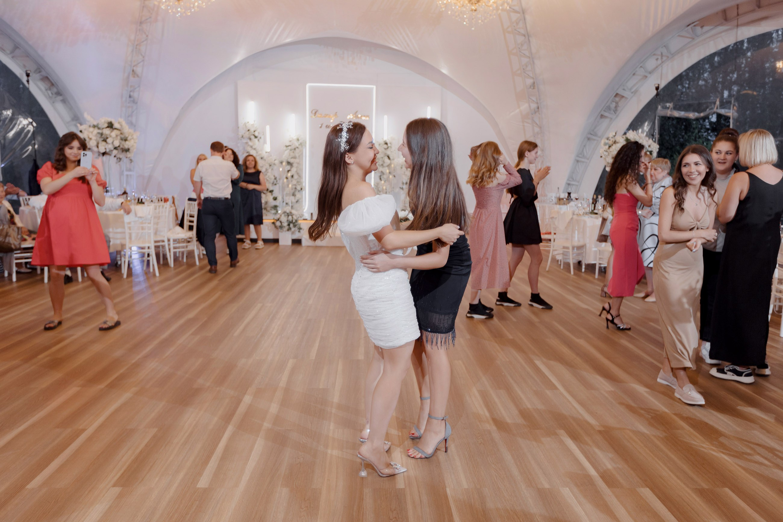 Дамир и Анна. Свадебный фотограф и видеограф Юрий и Эля Дубинины