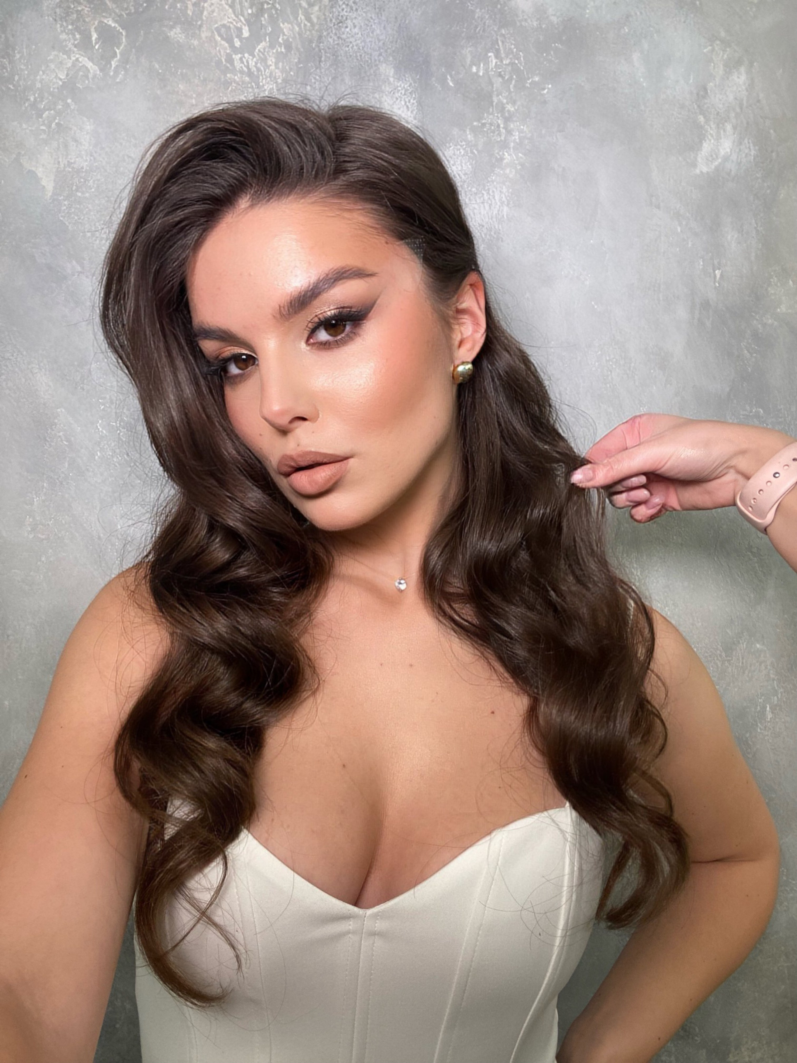 Арина, 44 р-р, 174 см. KED Production — продакшн из СПб. Создаём фото, видео и контент, который помогает брендам и селлерам продавать больше