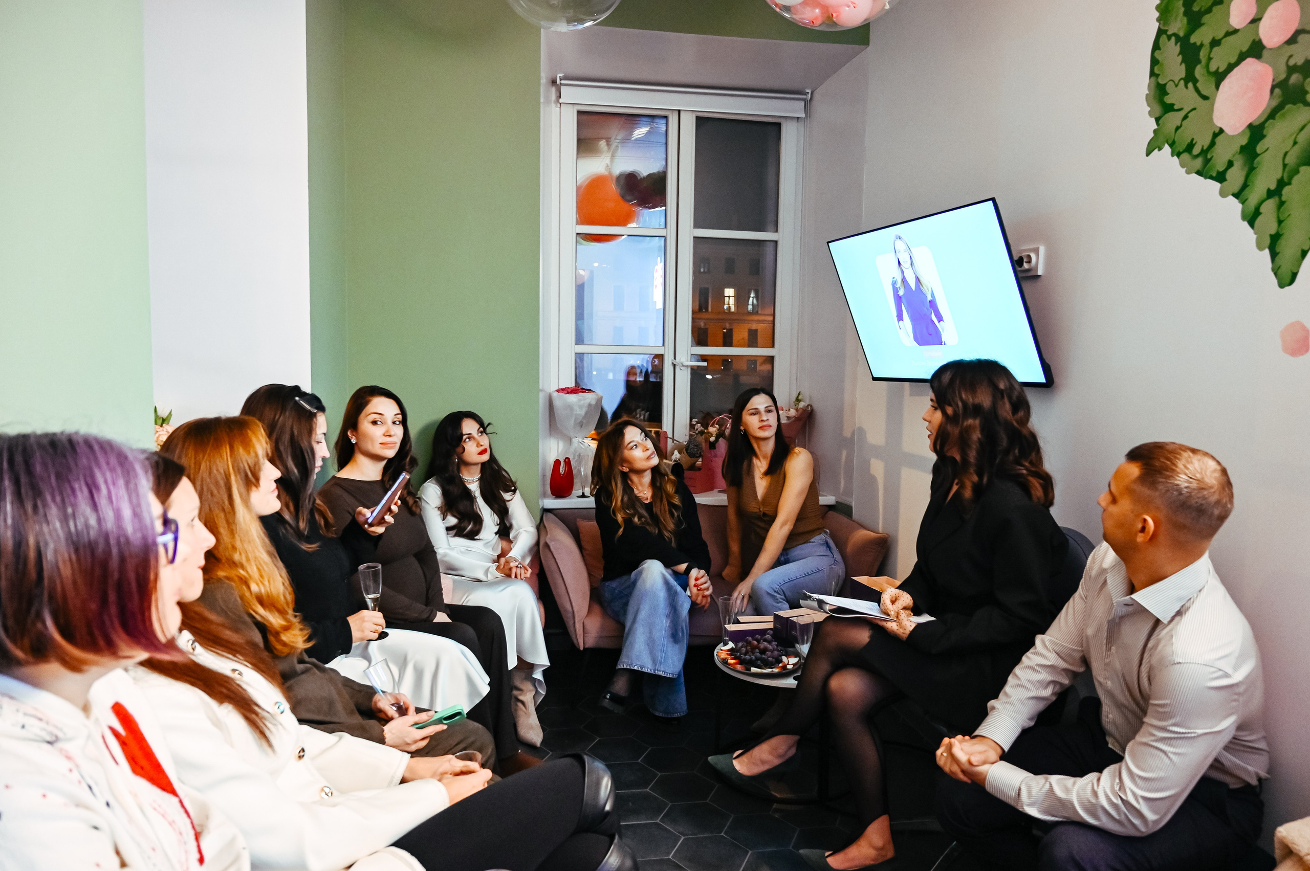 Открытие стоматологии Smile Is. Анастасия Петрович фотограф, фотокорреспондент в Москве и Санкт-Петербурге. Фотосъёмка репортажа, мероприятия, корпоративная съёмка, контент